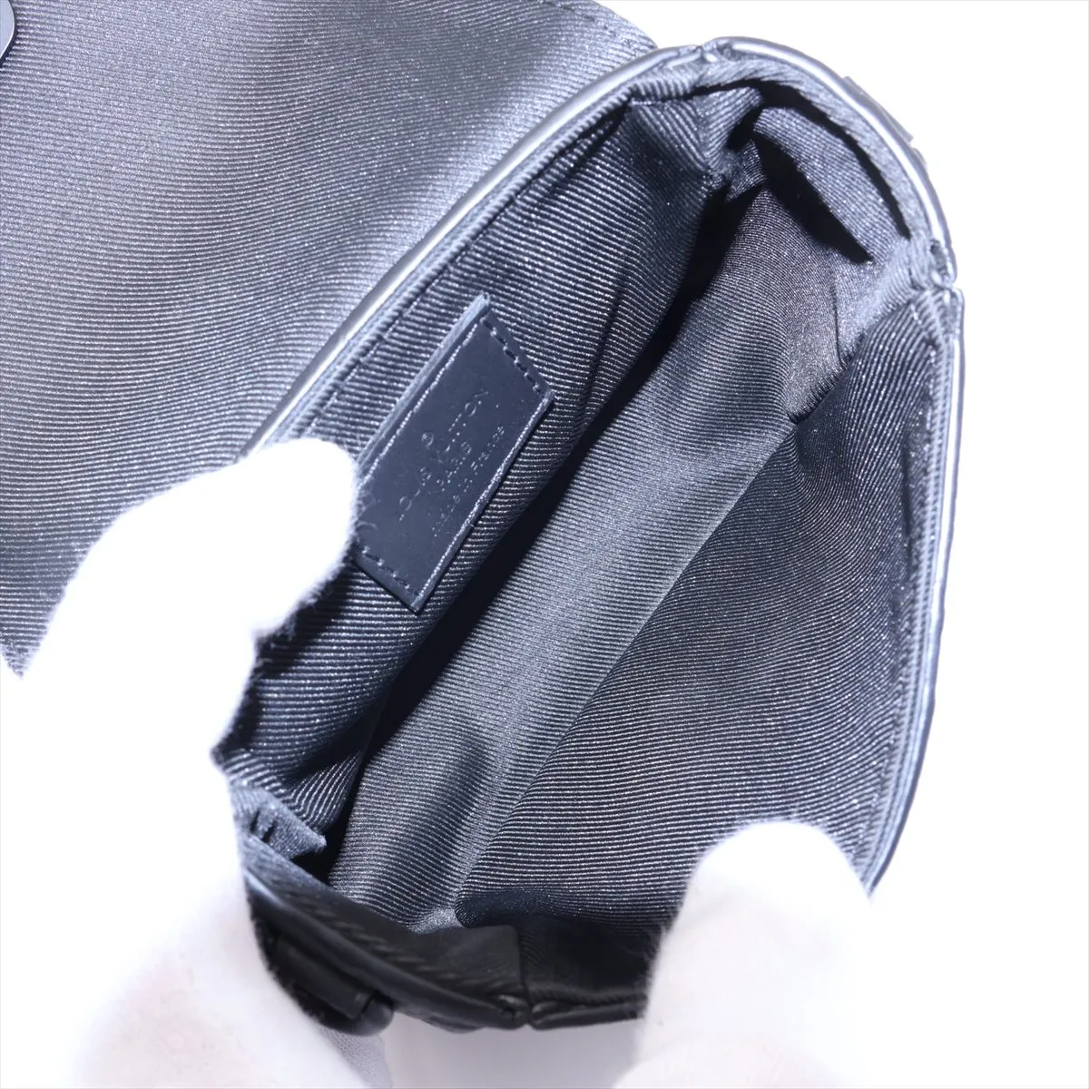 Taurillon Monogram Pico S-Lock M83148 Black — view 6