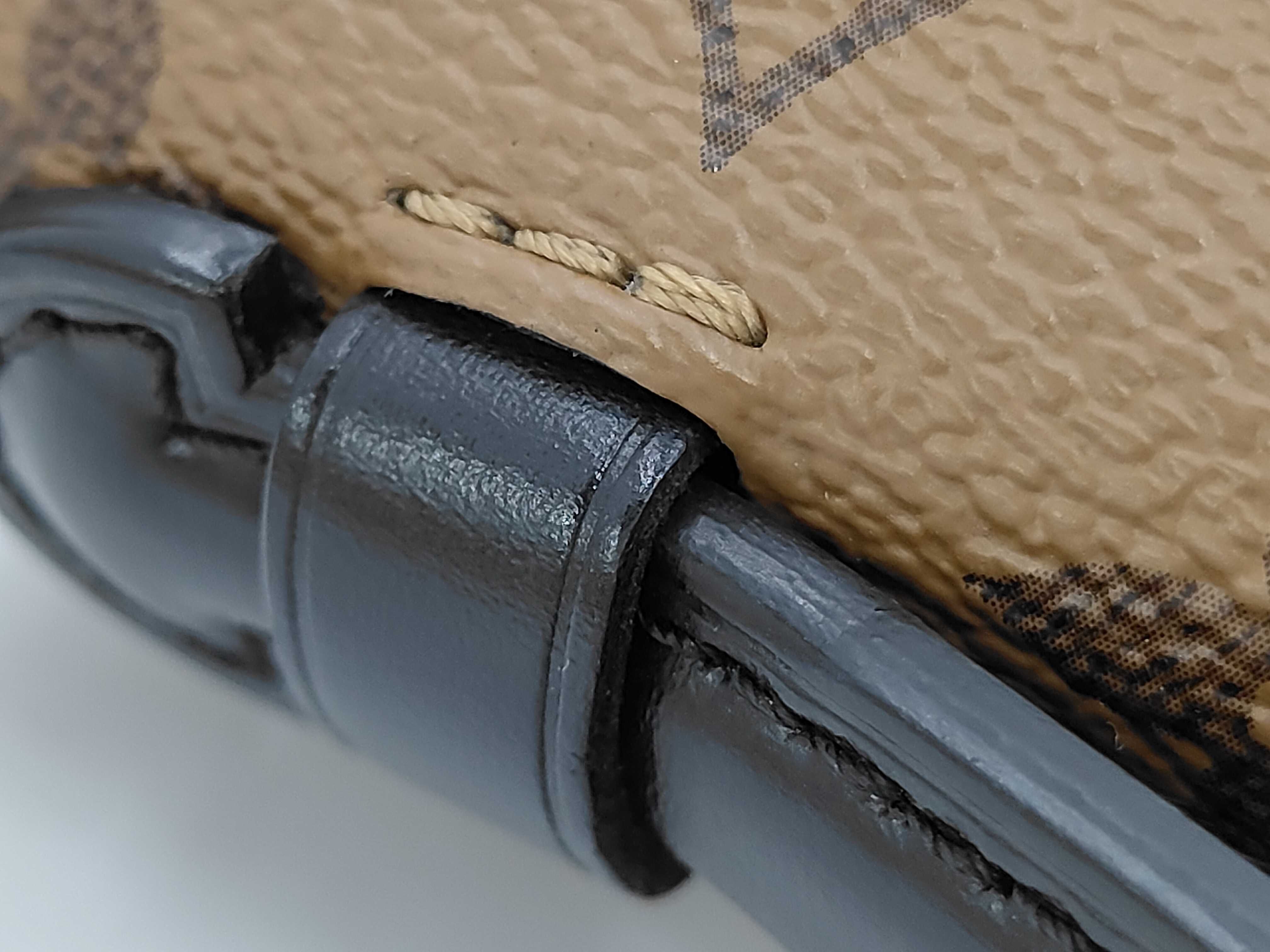 Pochette Metis MM Monogram Reverse M44876 Handbag — view 6