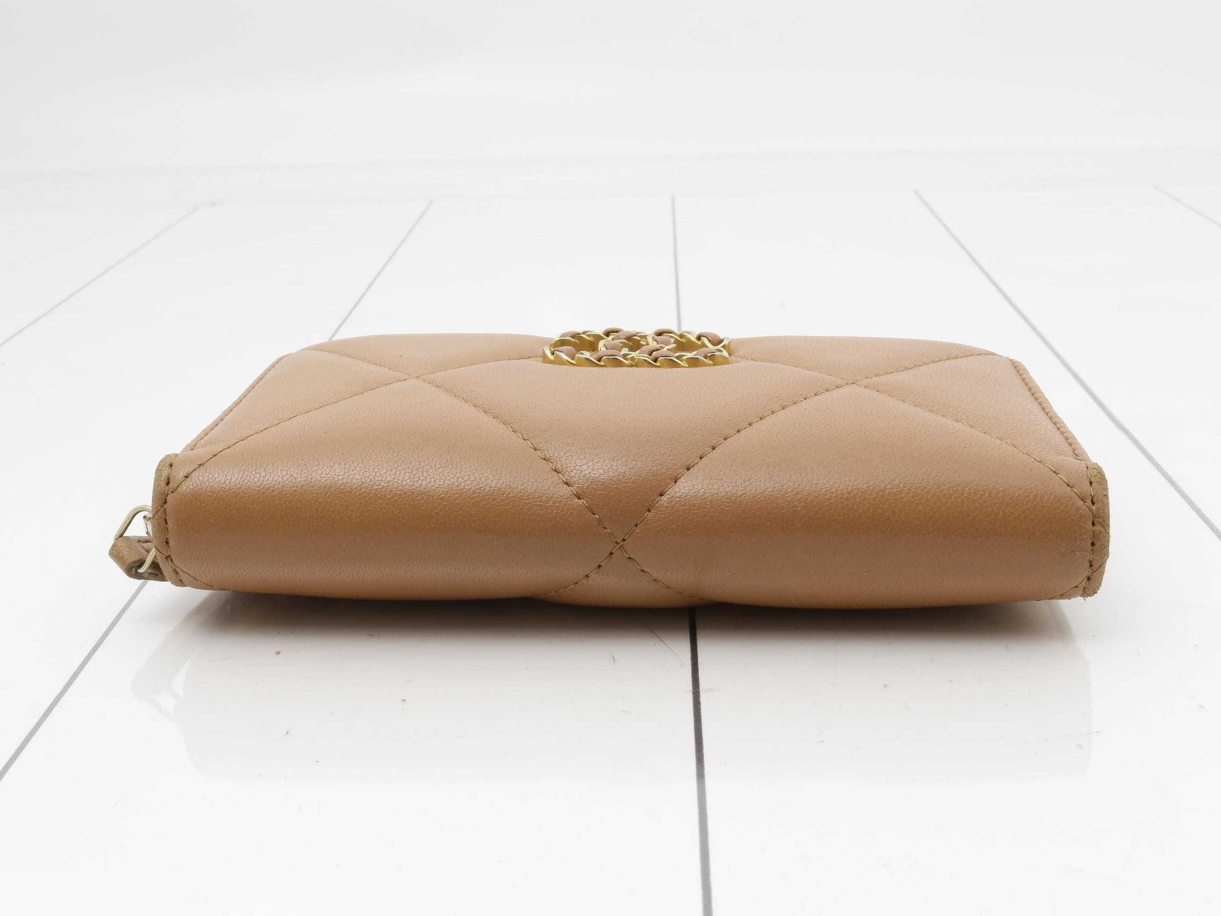 19 Zip Wallet — view 3