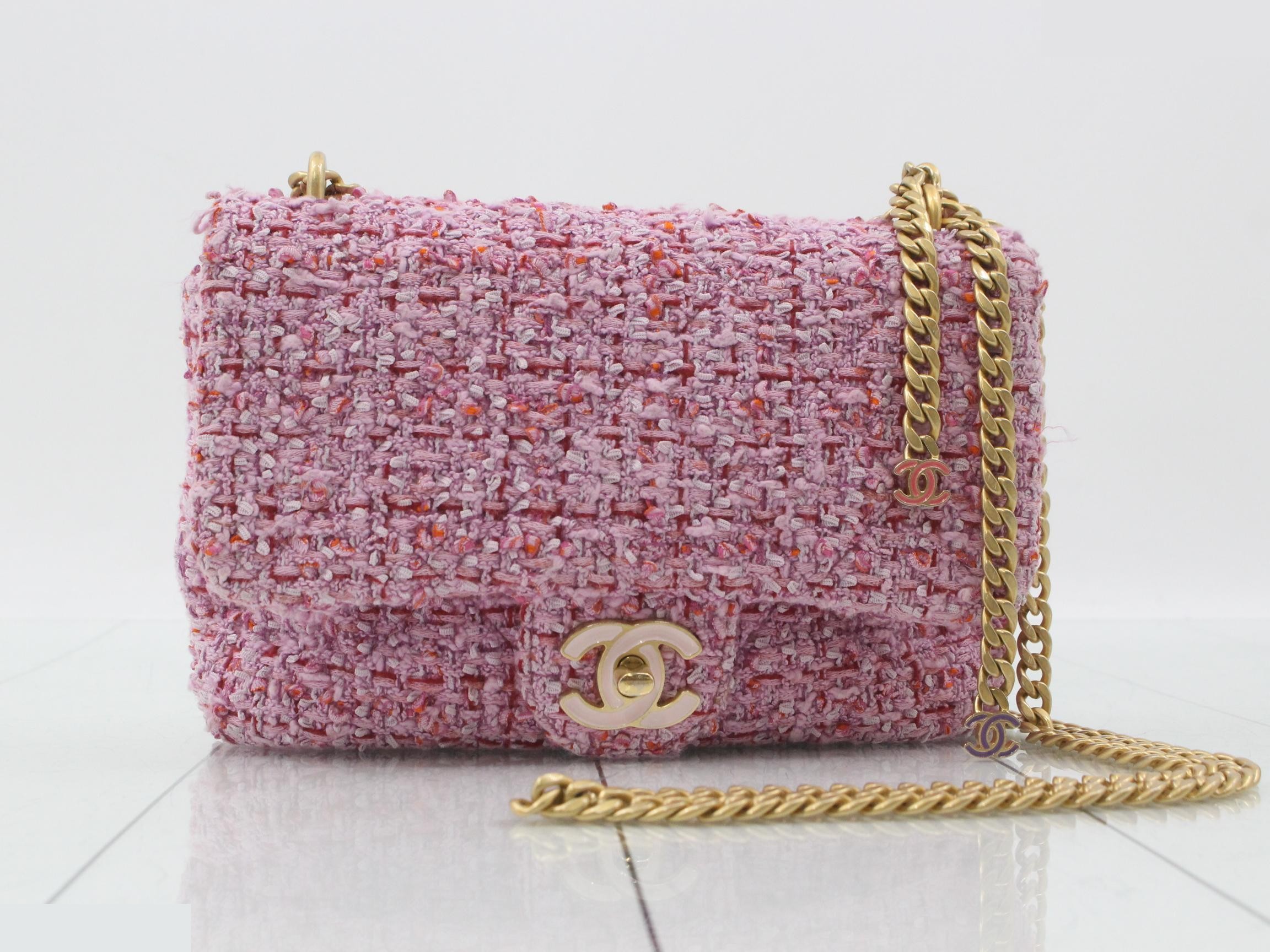 Matelassé Tweed Chain Shoulder Bag with Plate