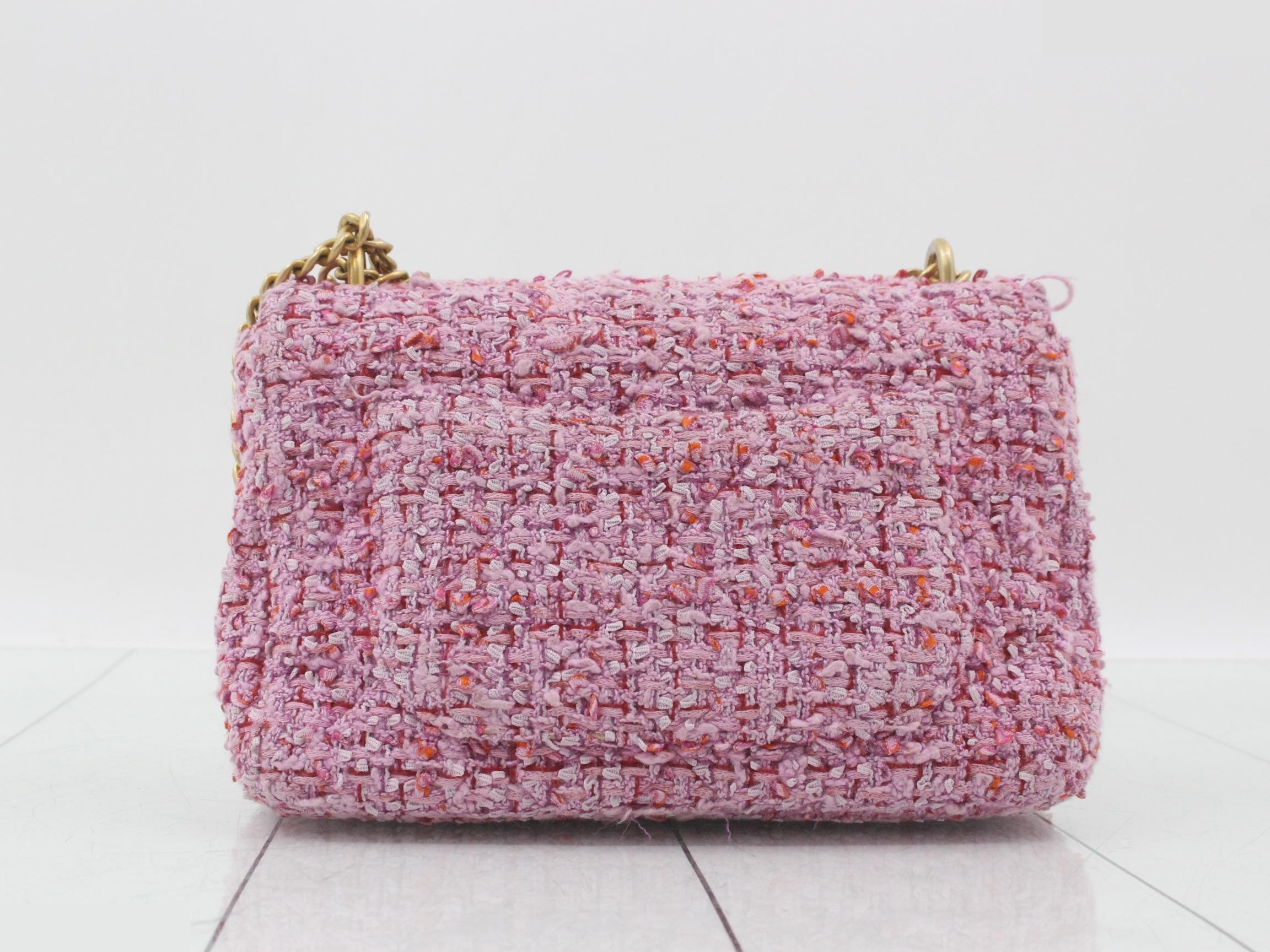 Matelassé Tweed Chain Shoulder Bag with Plate — view 2