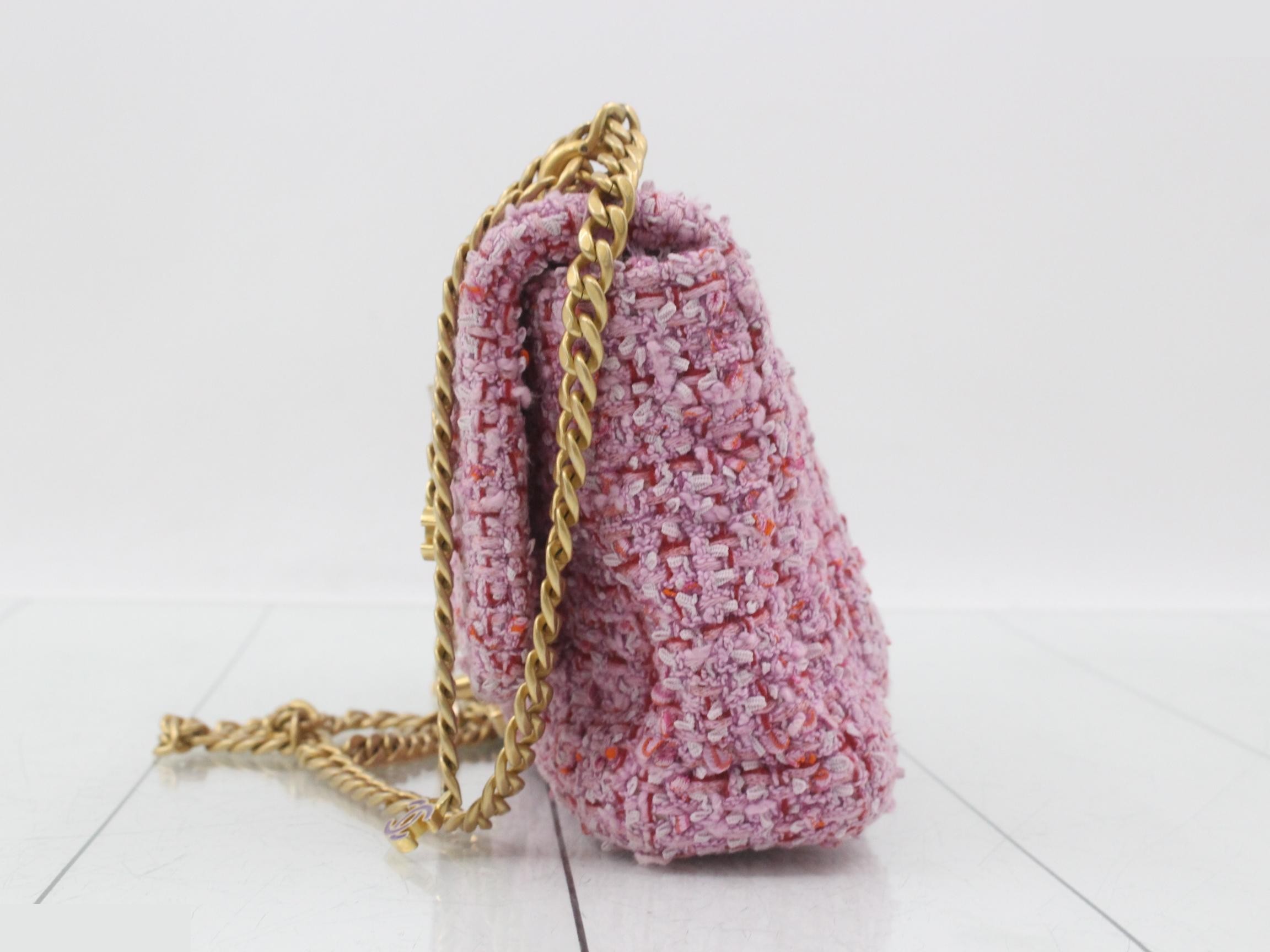 Matelassé Tweed Chain Shoulder Bag with Plate — view 3