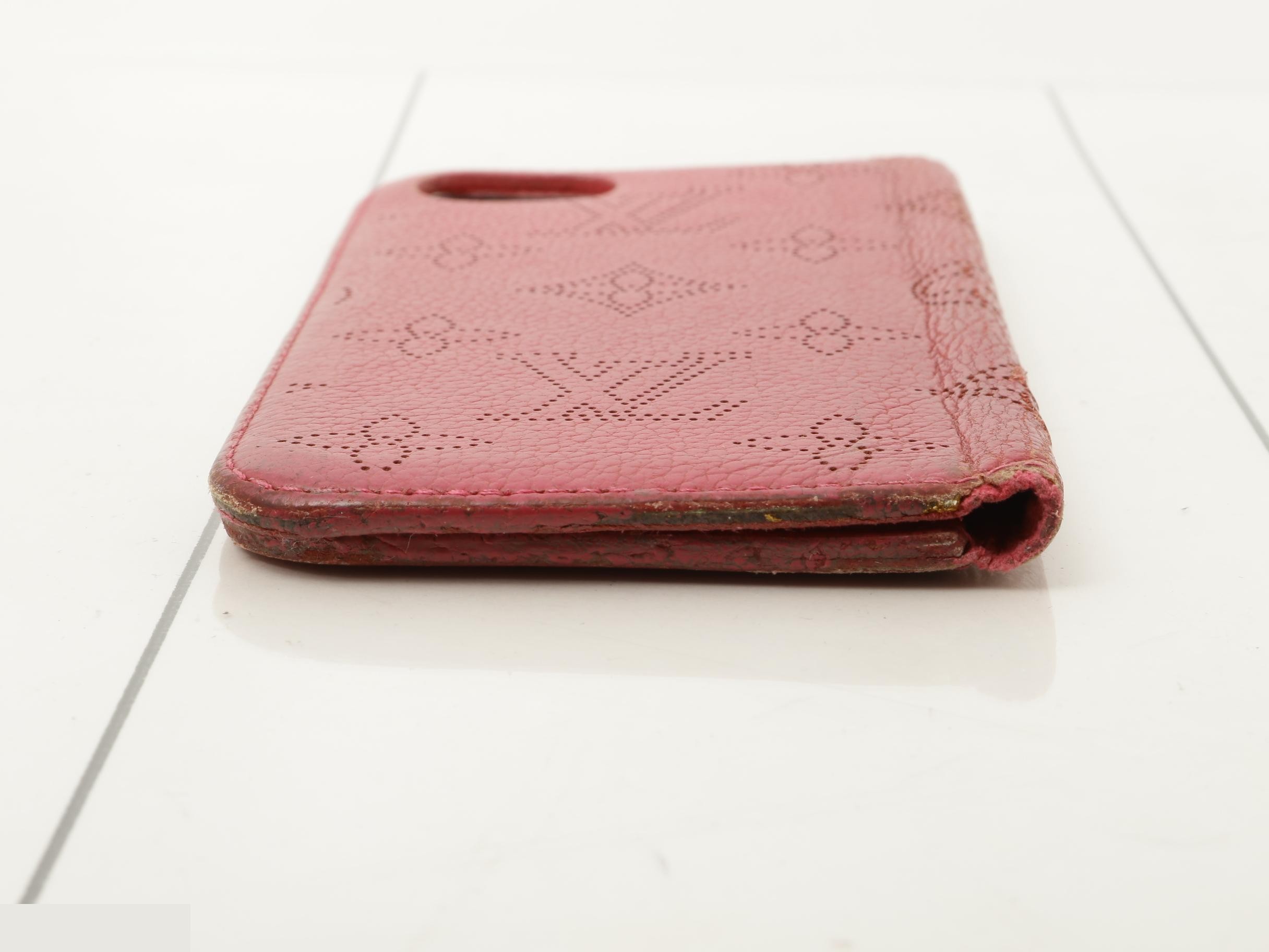 Smartphone case — view 3