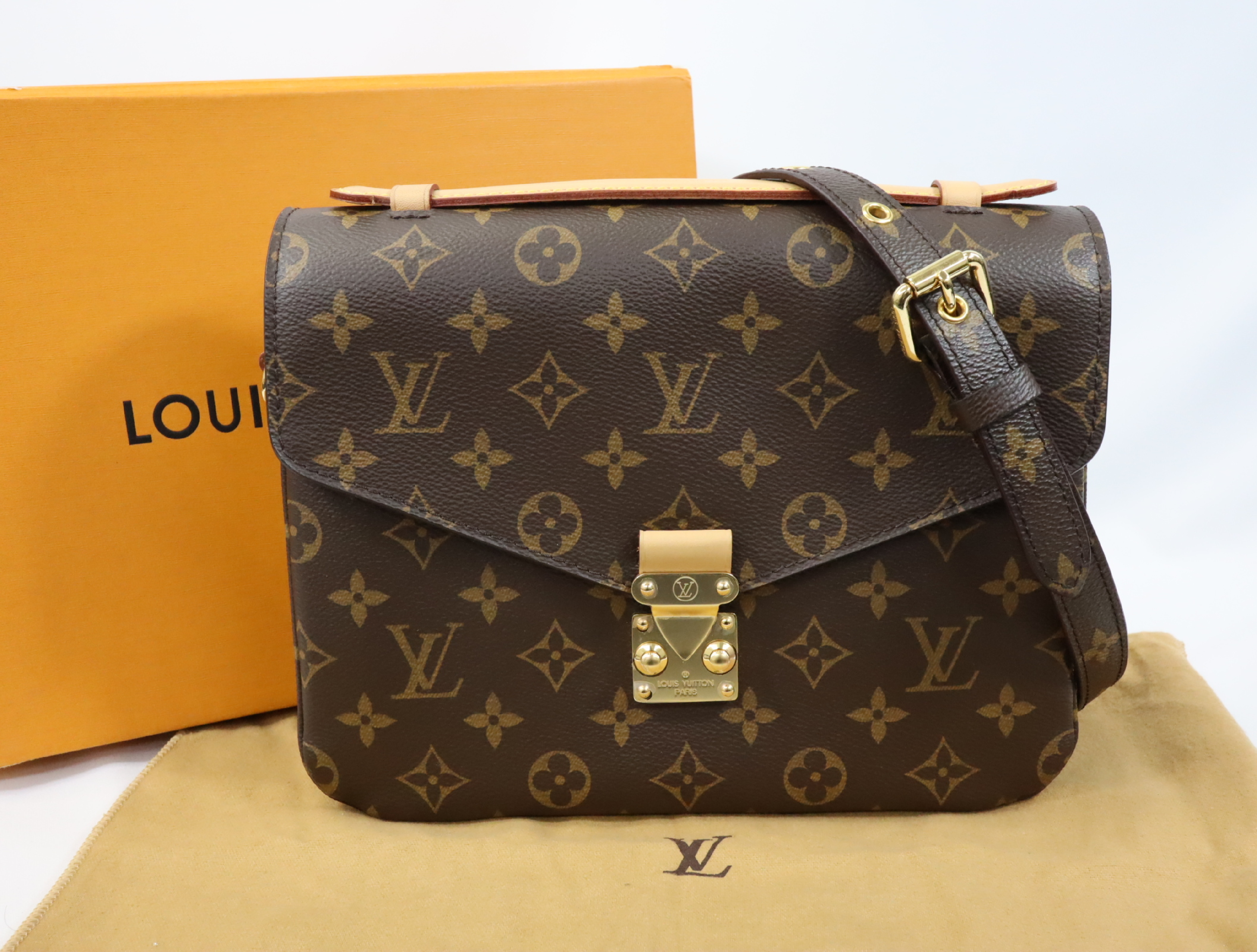Monogram Pochette Metis MM M44875 Shoulder Bag (RFID detected)
