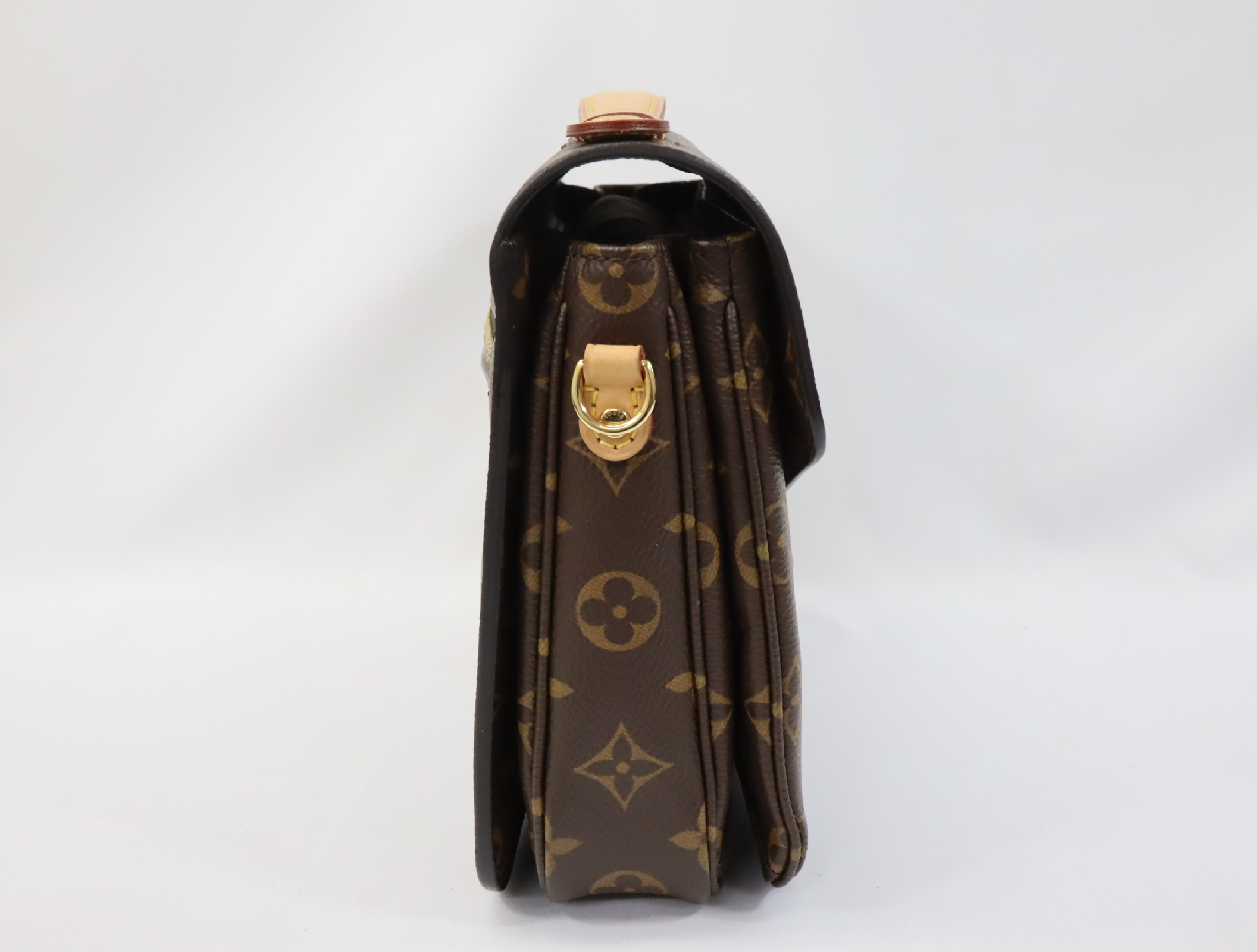 Monogram Pochette Metis MM M44875 Shoulder Bag (RFID detected) — view 3