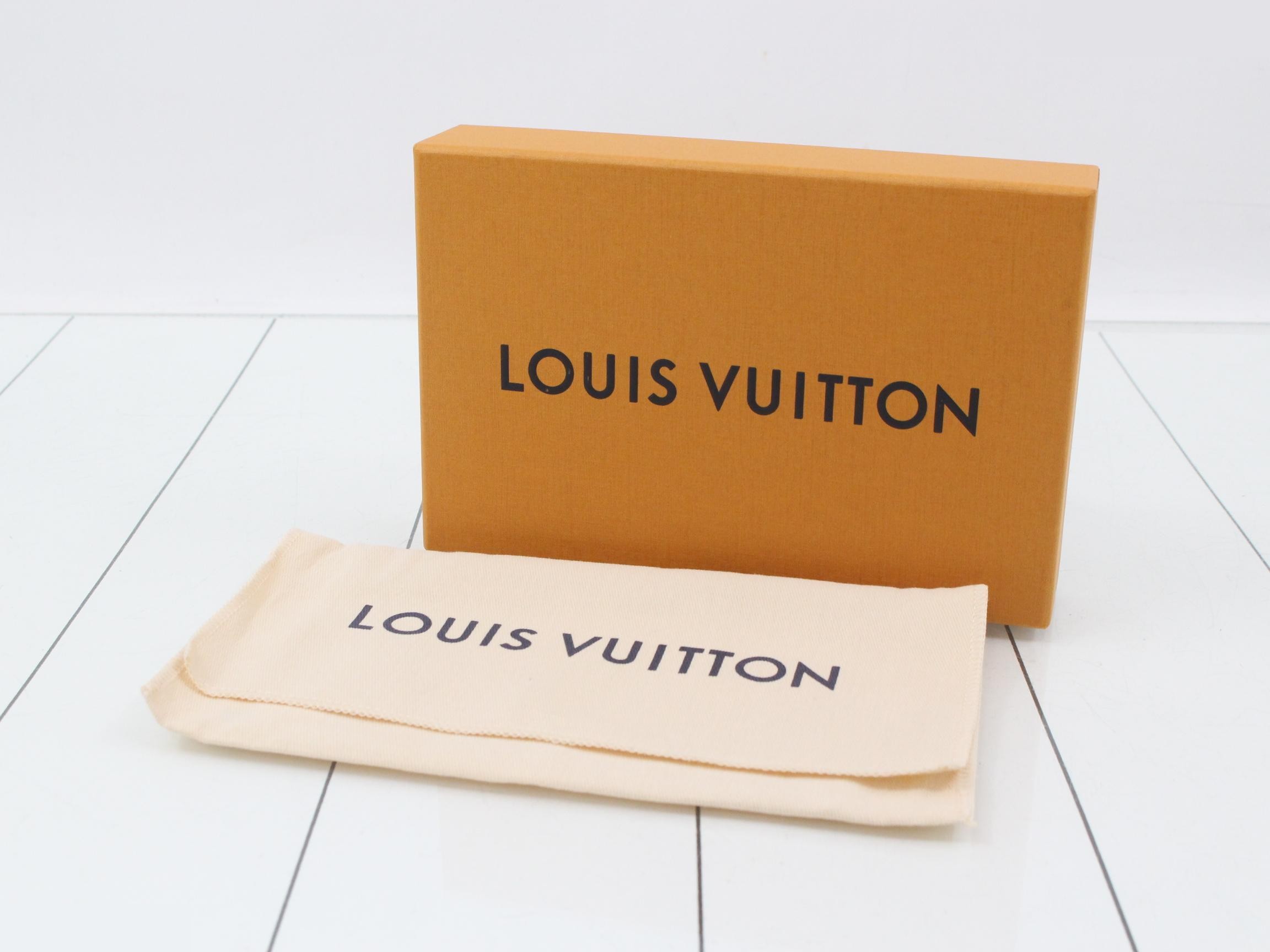 LV Aerogram Portefeuille Brazza NM — view 5