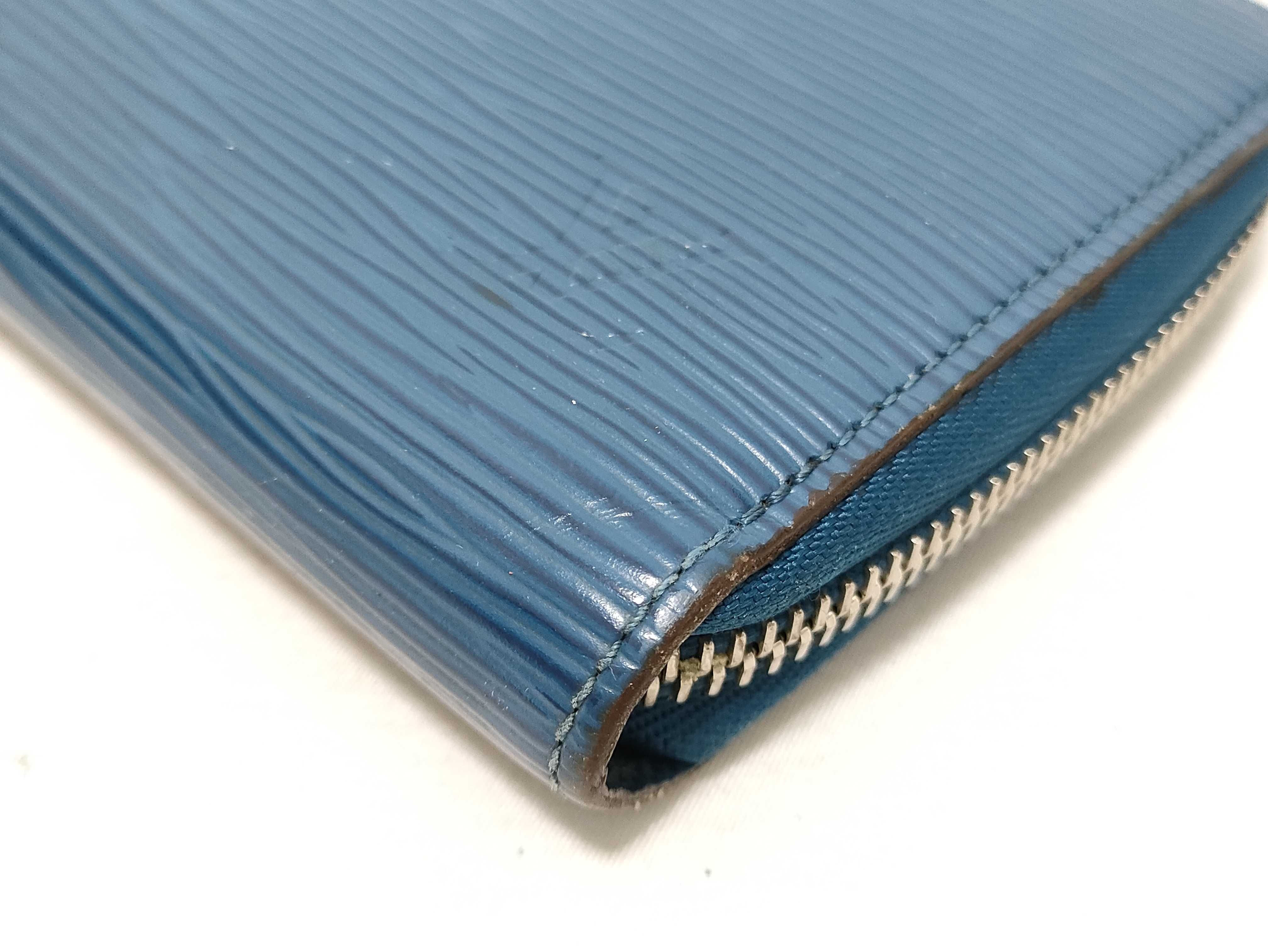 Epi Leather Round Zipper Long Wallet — view 4