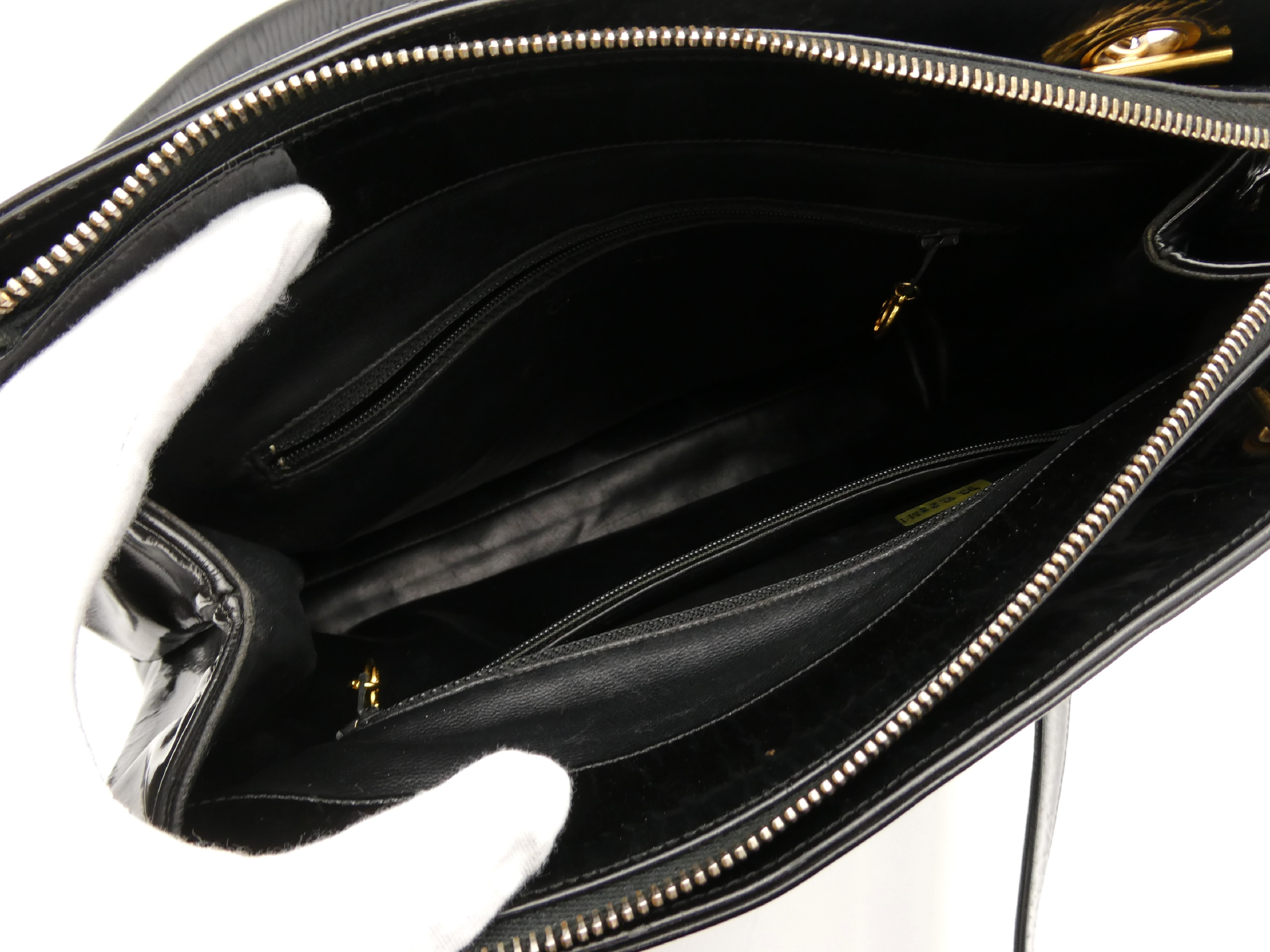 Coco Mark Enamel Chain Shoulder Bag — view 7