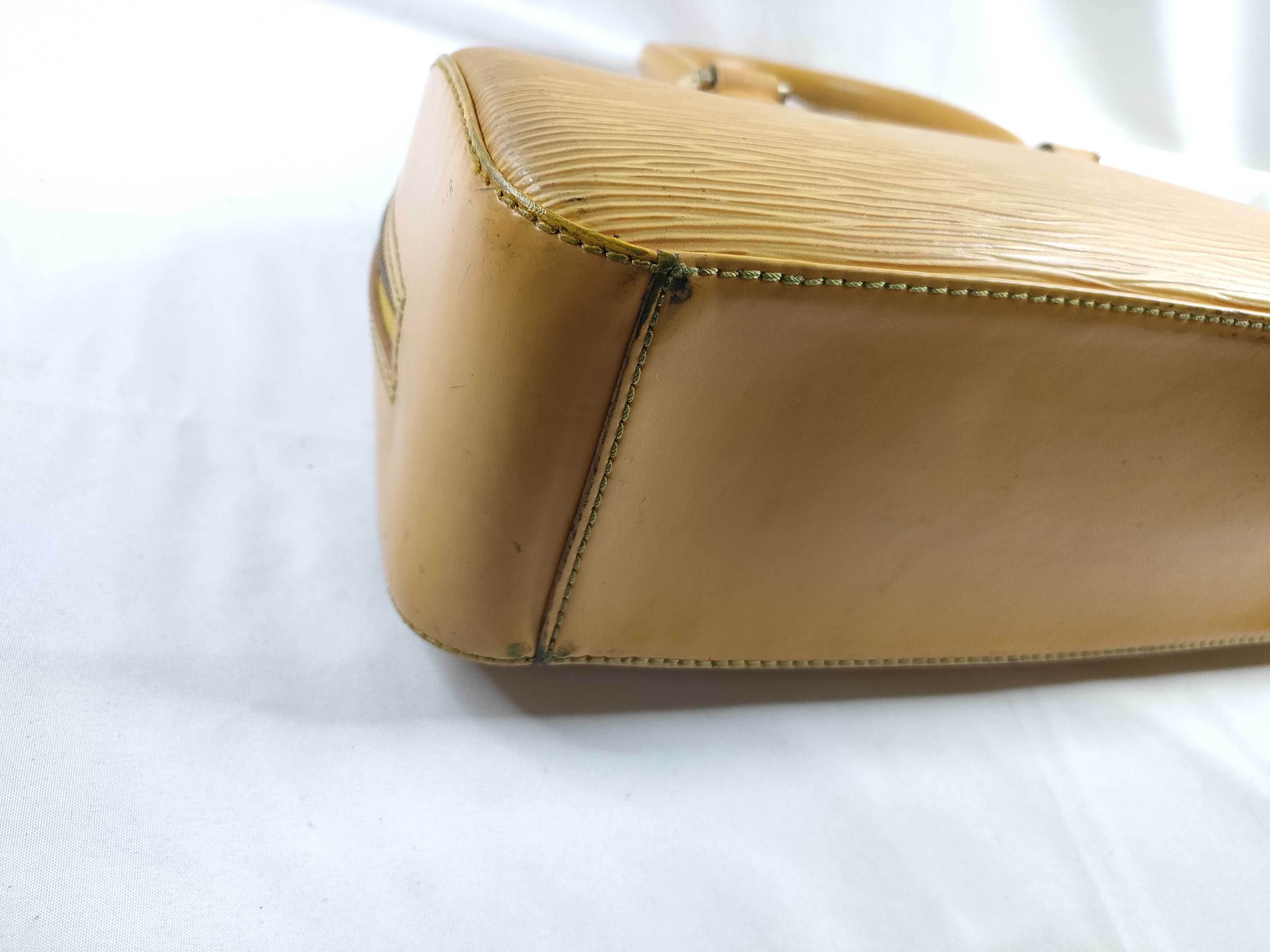 Epi Jasmine Epi Tassili Yellow Handbag — view 3