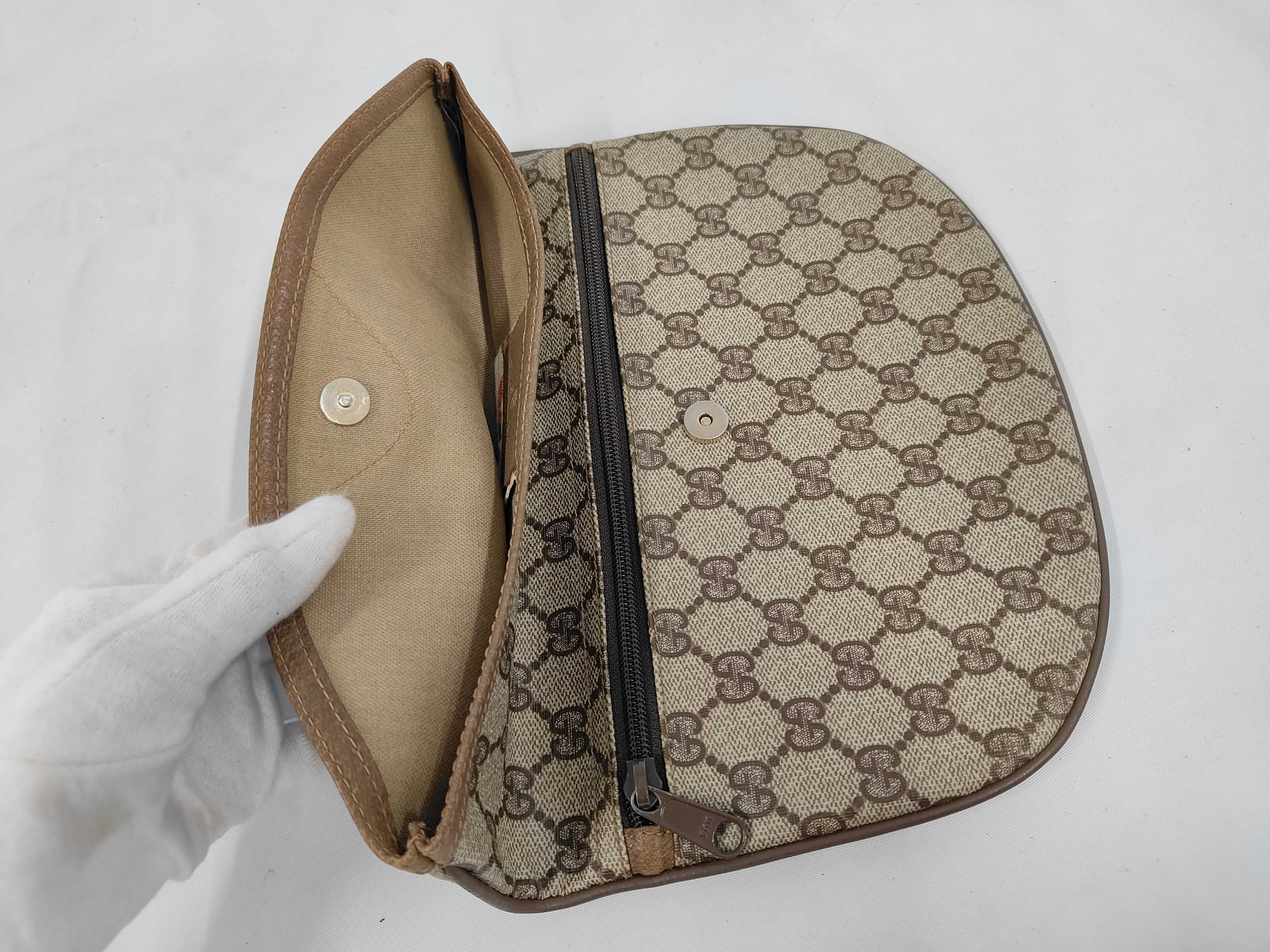 Old Gucci Pouch Clutch Bag — view 5