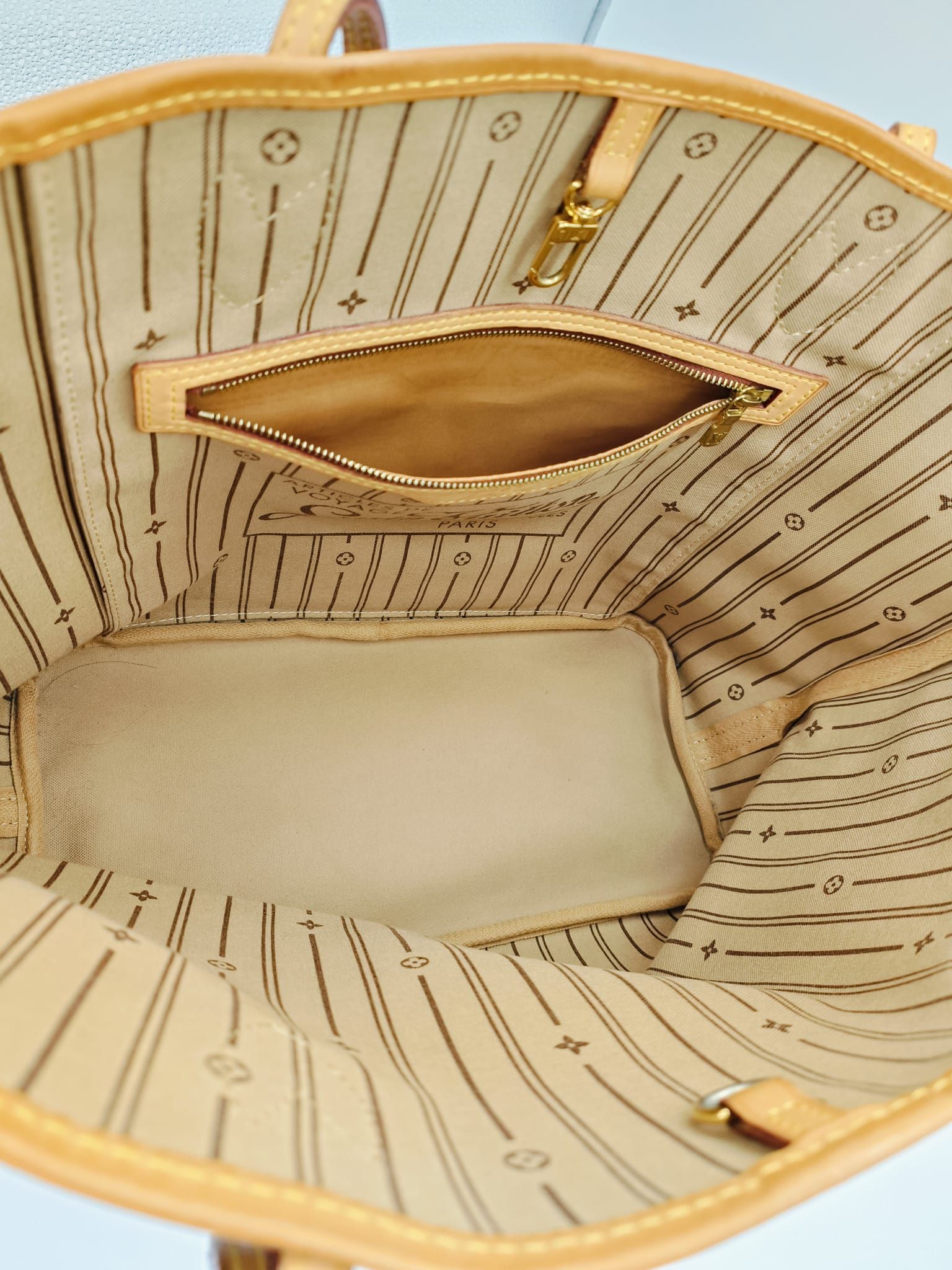 Neverfull MM, Monogram — view 3
