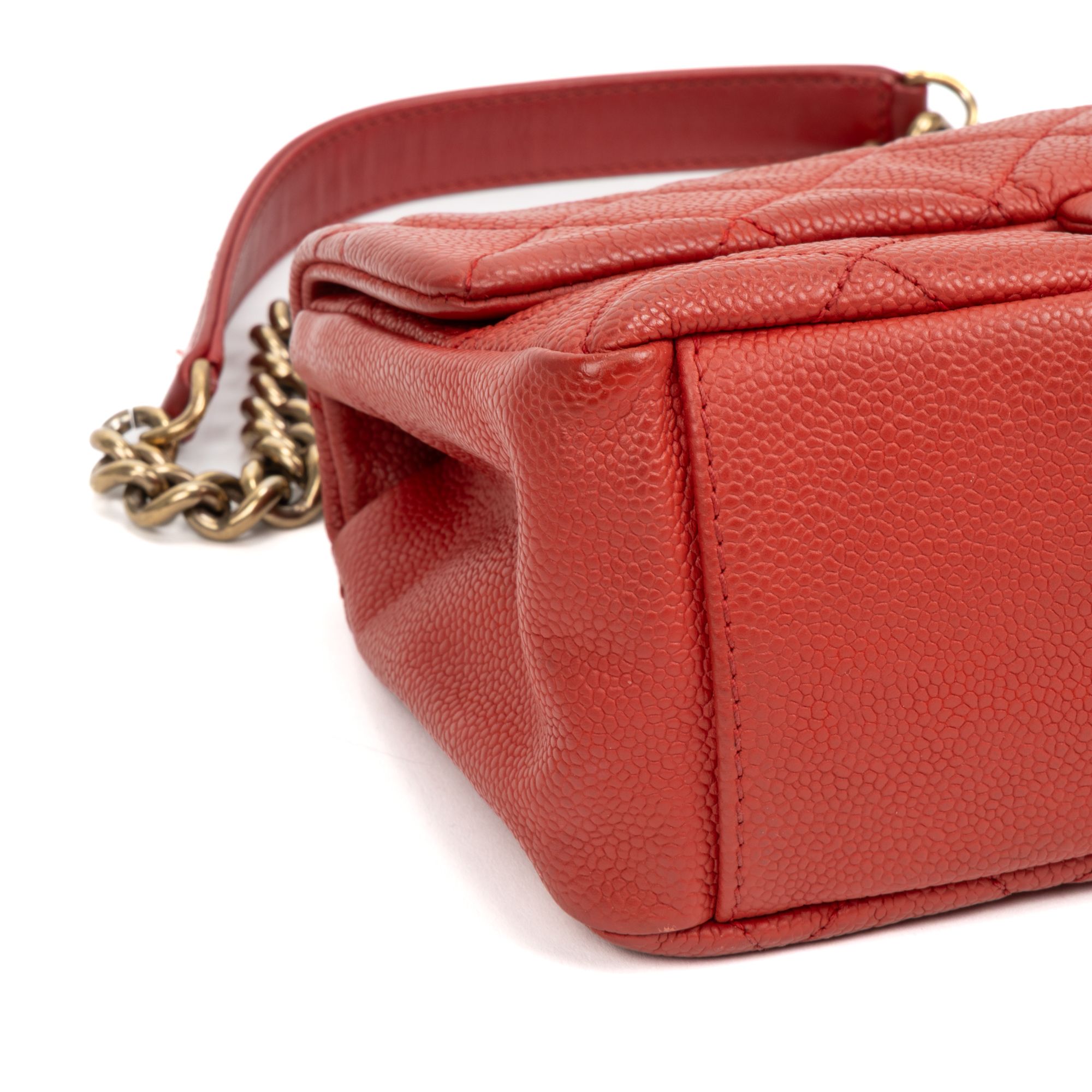 Urban Day Chain Flap  Caviar Quilted Leather — view 7