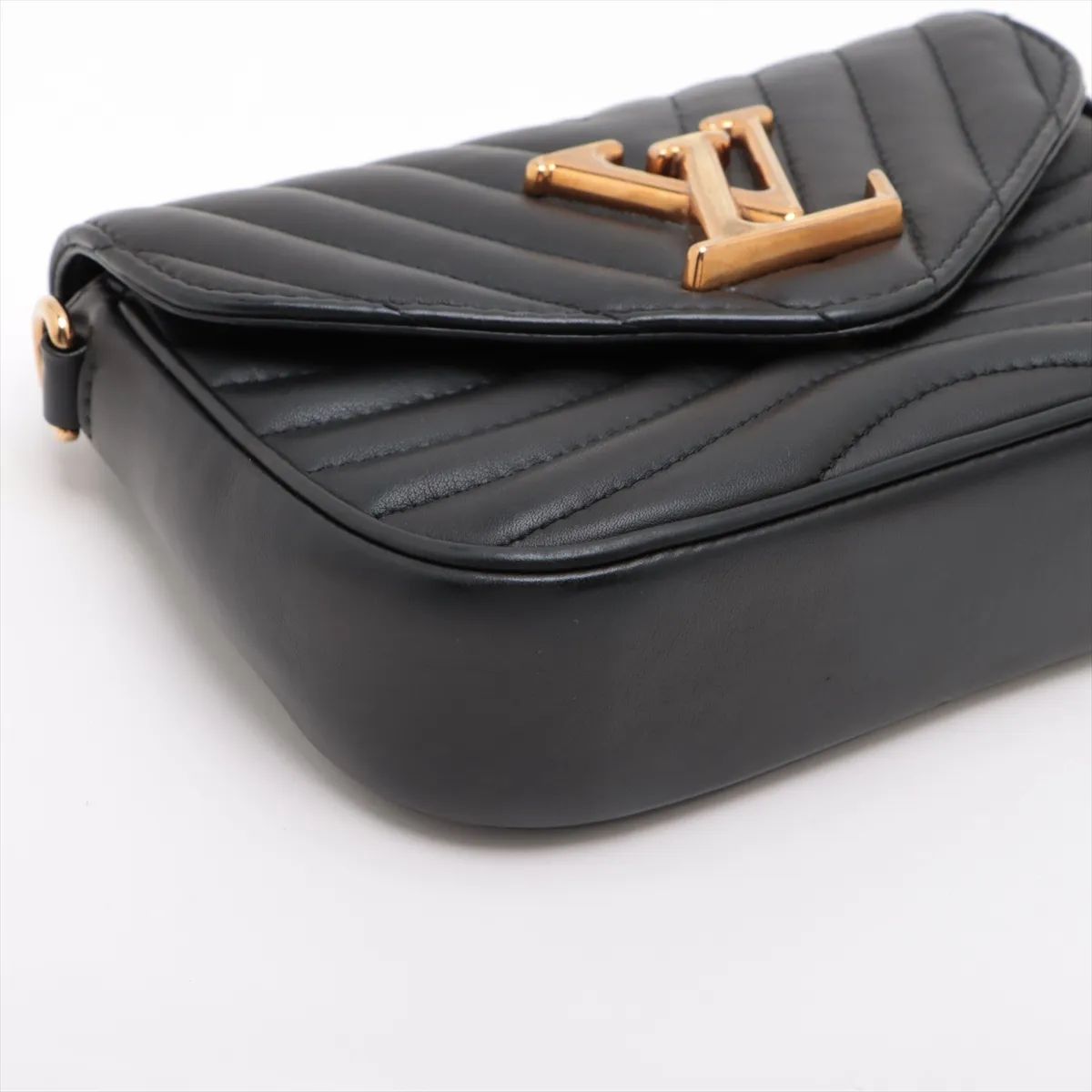 New Wave Multi Pochette, Calf Leather Quilted — view 4
