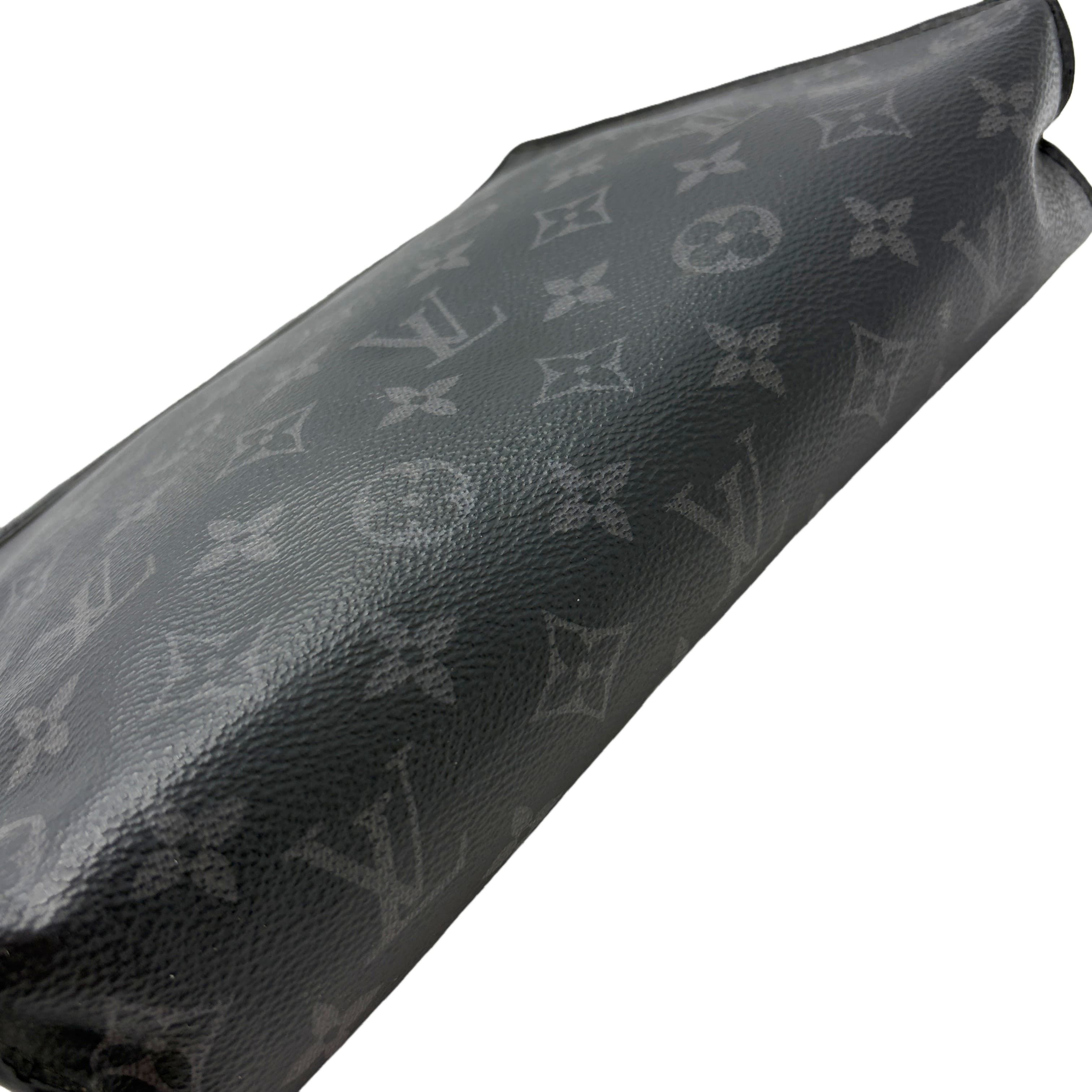 Monogram Damier Graphite Pochette Voyage MM — view 5