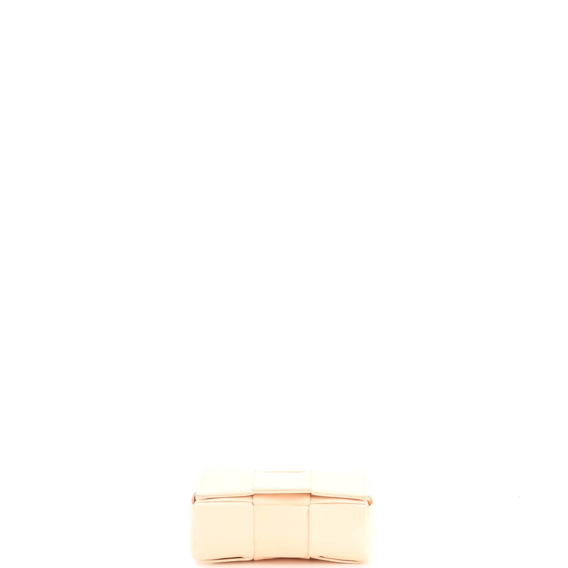 Cassette Crossbody Bag Maxi Intrecciato Leather Candy — view 4