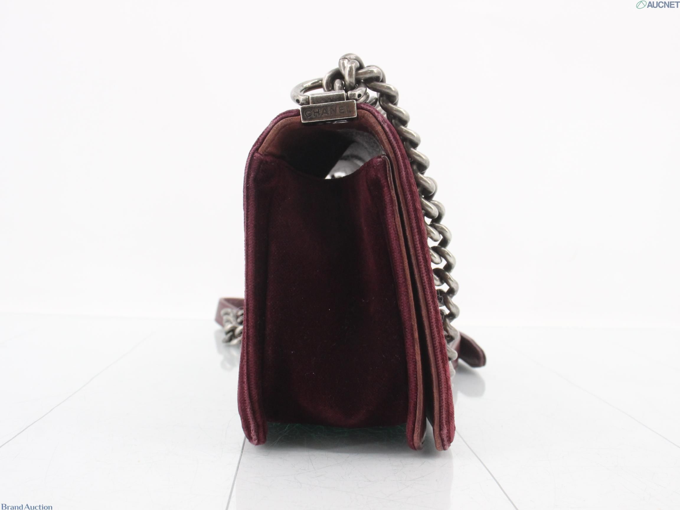 Boy Chanel Tweed x Velvet chain Shoulder Bag — view 4