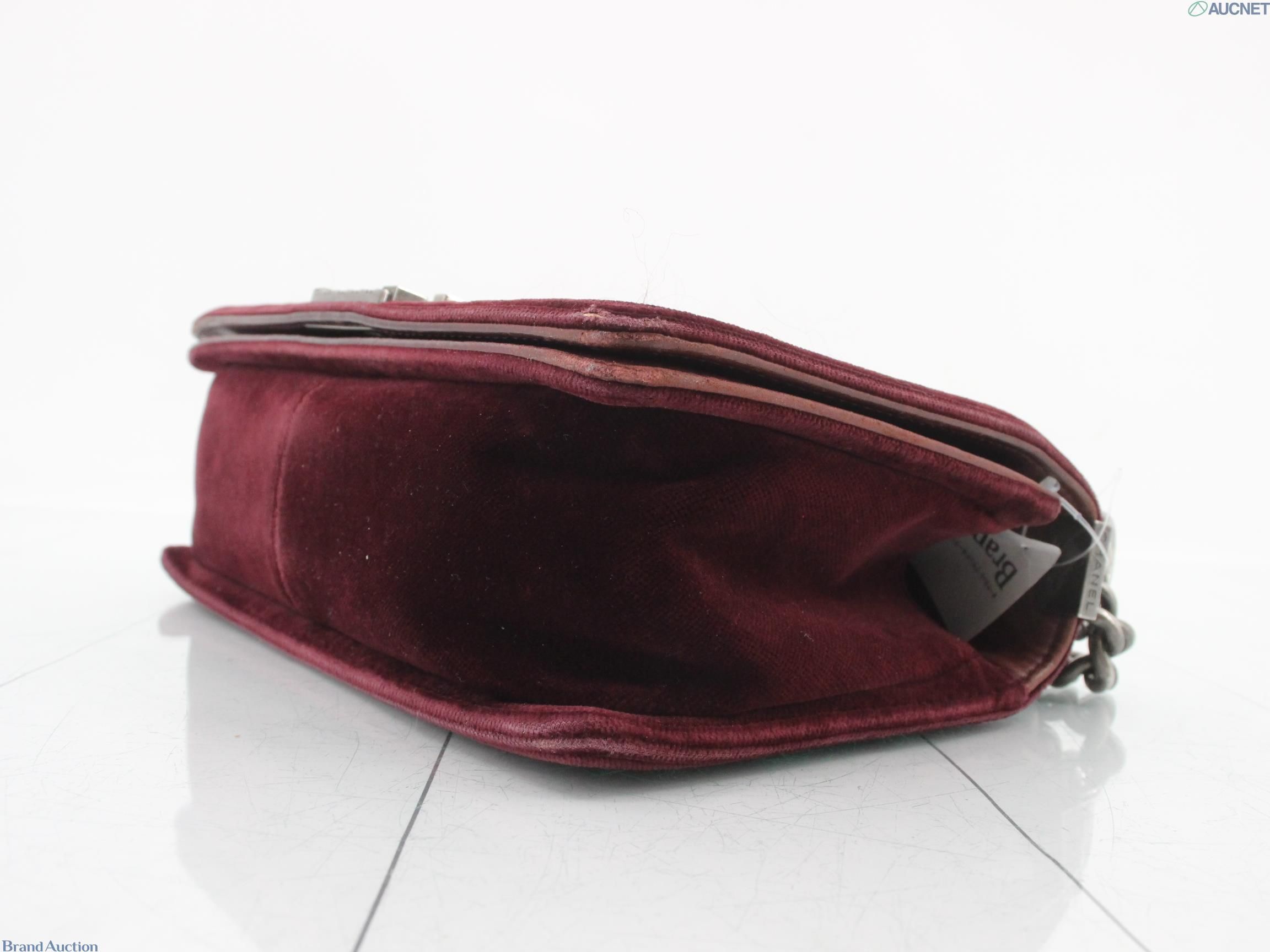 Boy Chanel Tweed x Velvet chain Shoulder Bag — view 6