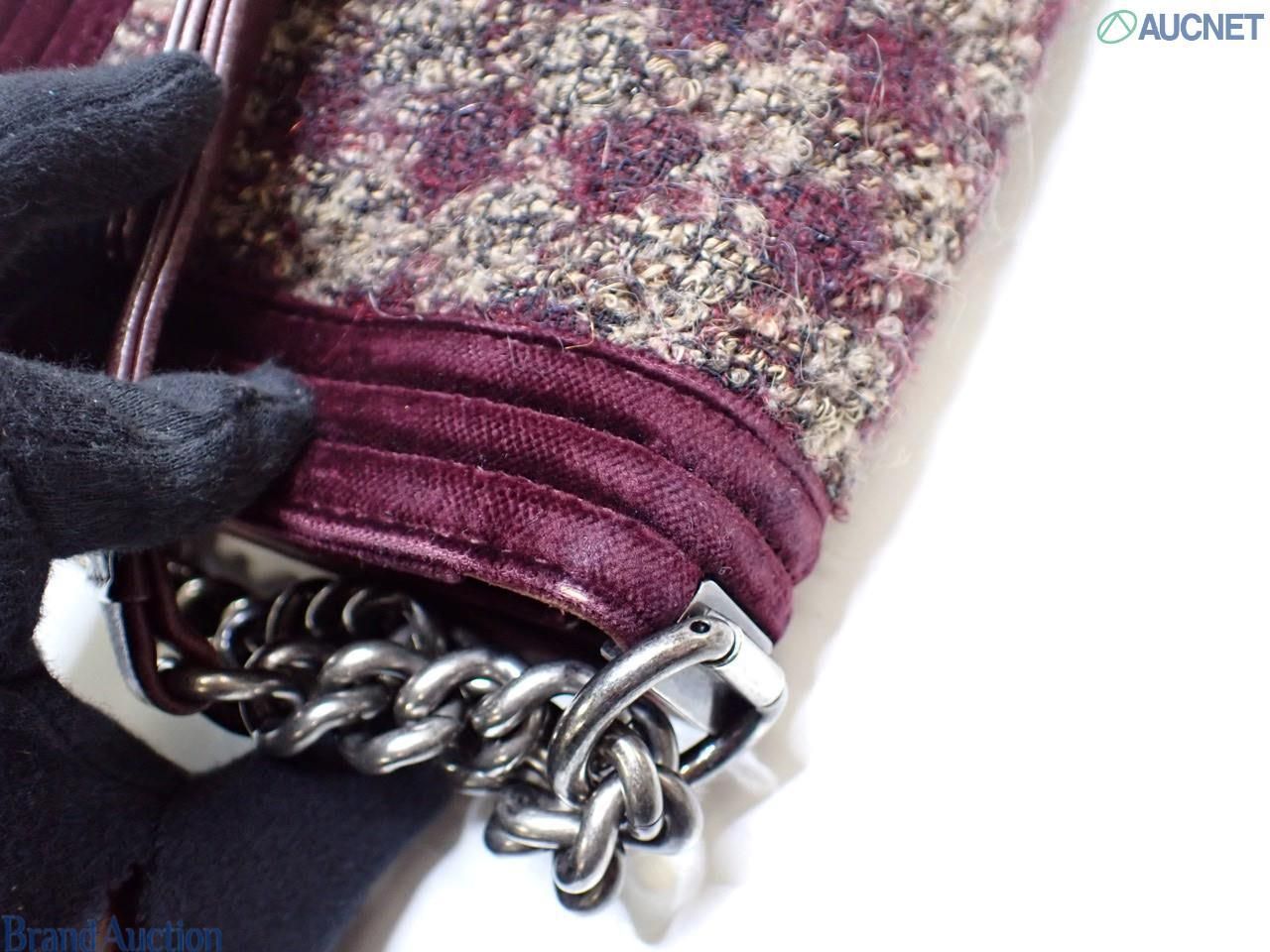 Boy Chanel Tweed x Velvet chain Shoulder Bag — view 10