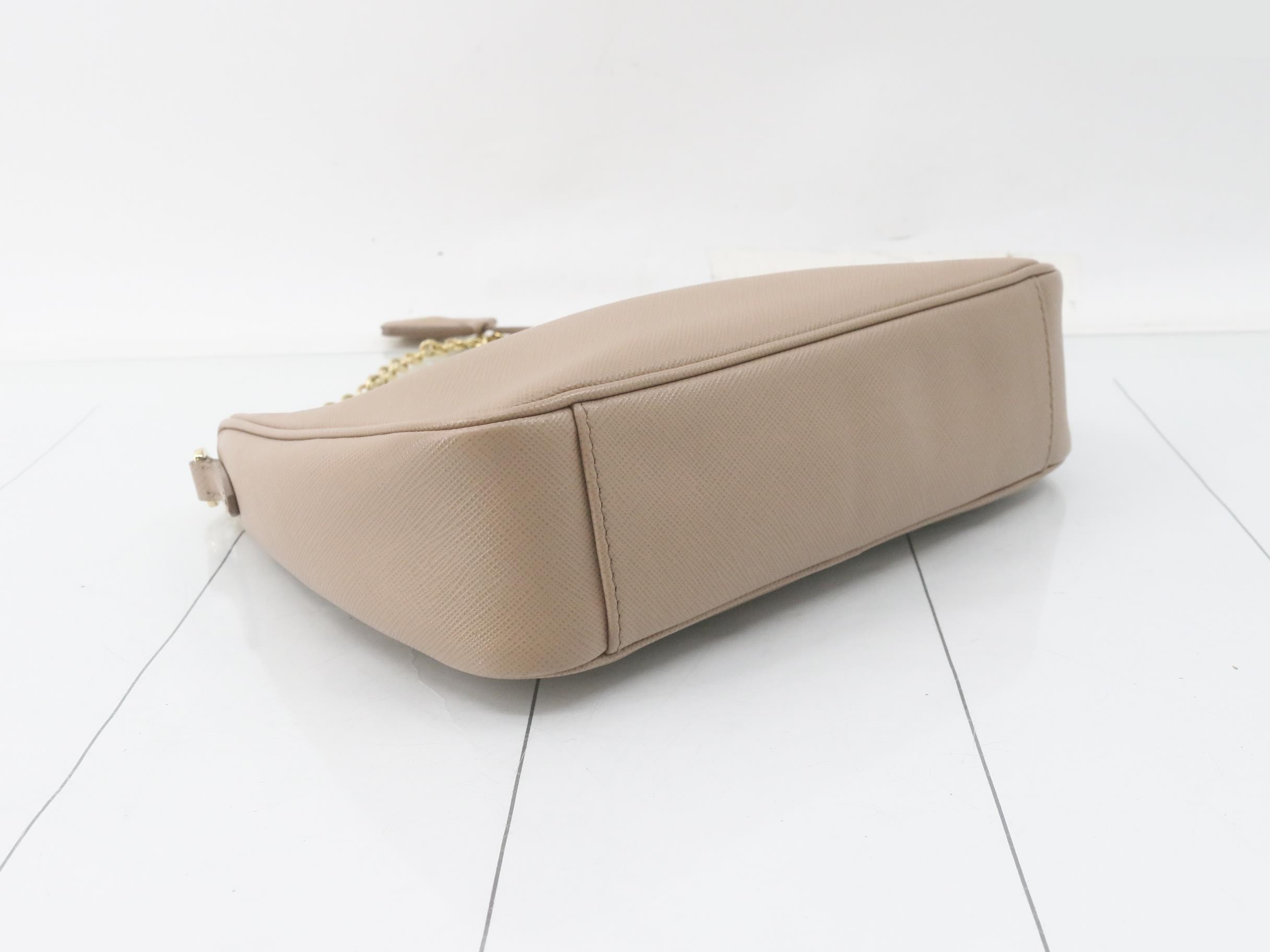 Re-Edition 2005 Saffiano leather shoulder bag — view 5