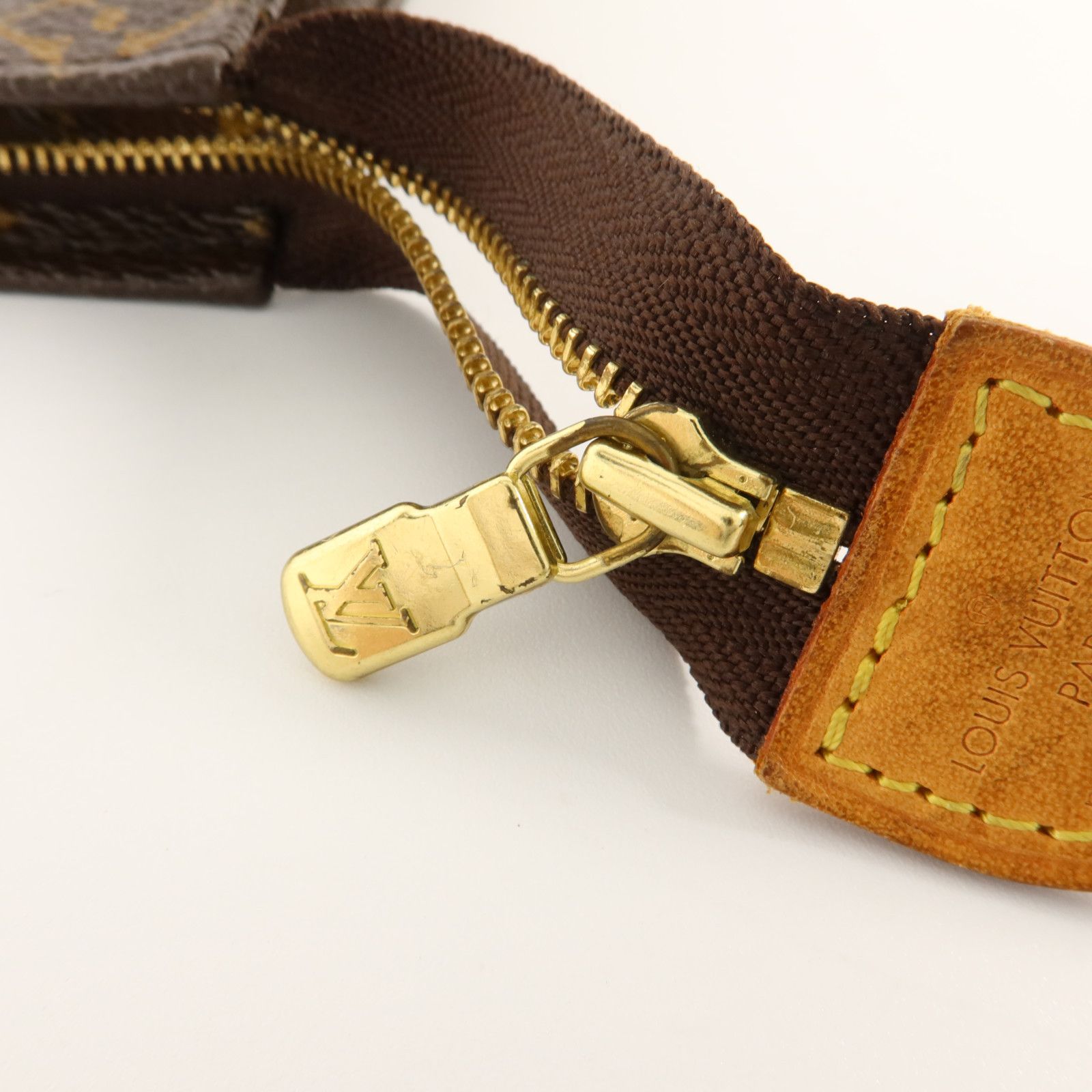 Monogram Toiletry Pouch 19 Gold Color Brown Business Bag Clutch Bag M 47544 — view 17