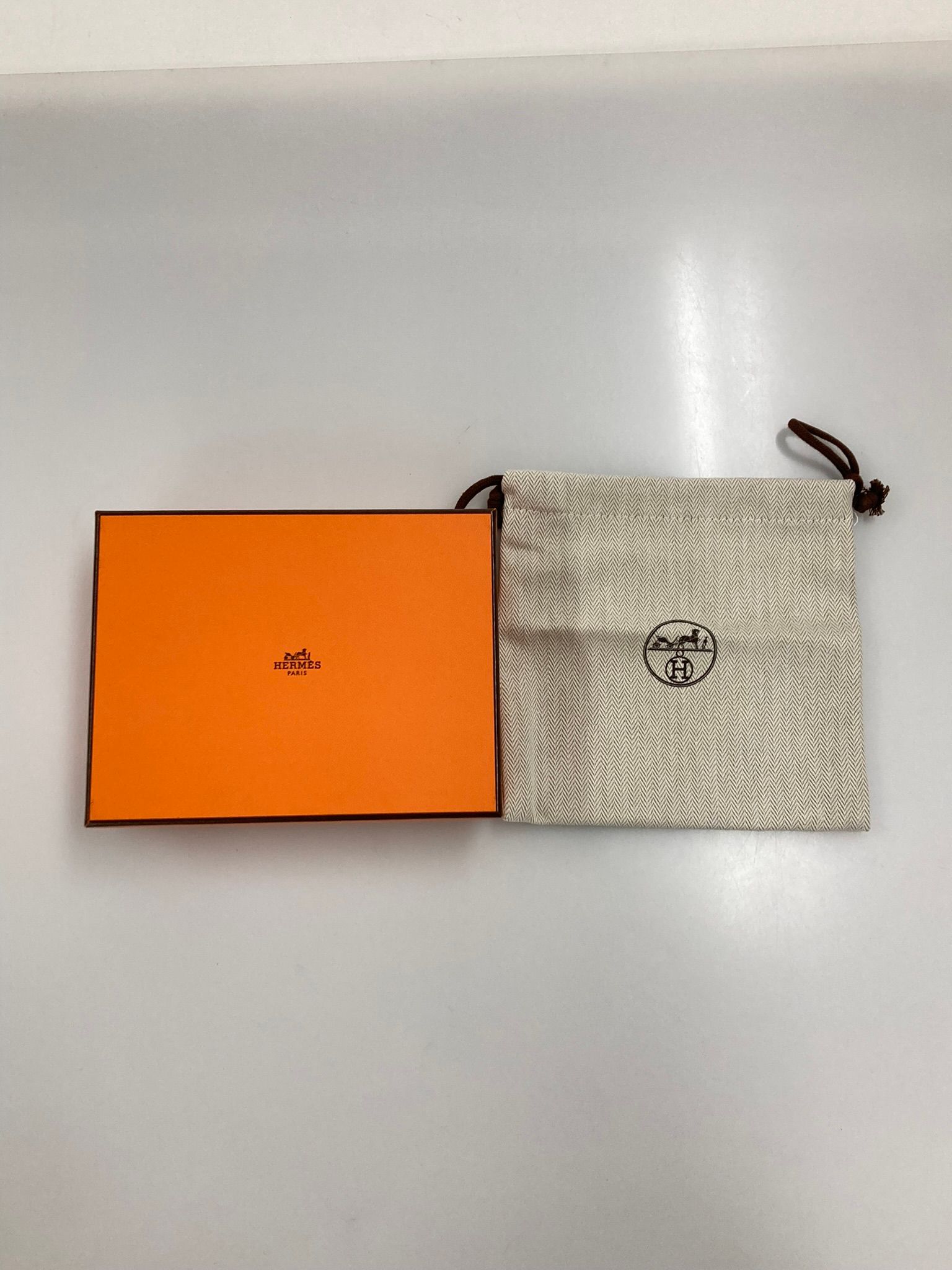 Constance Slim Wallet w/Detachable Zip Pouch — view 9