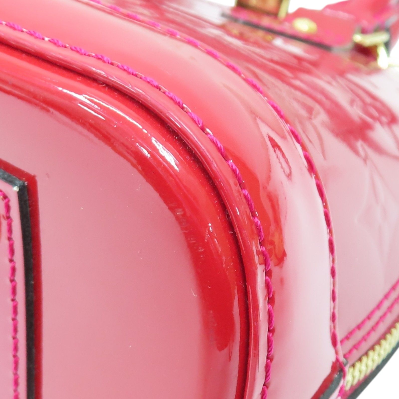 Alma Bb Shoulder Handbag Vernis Red M 91771 — view 12