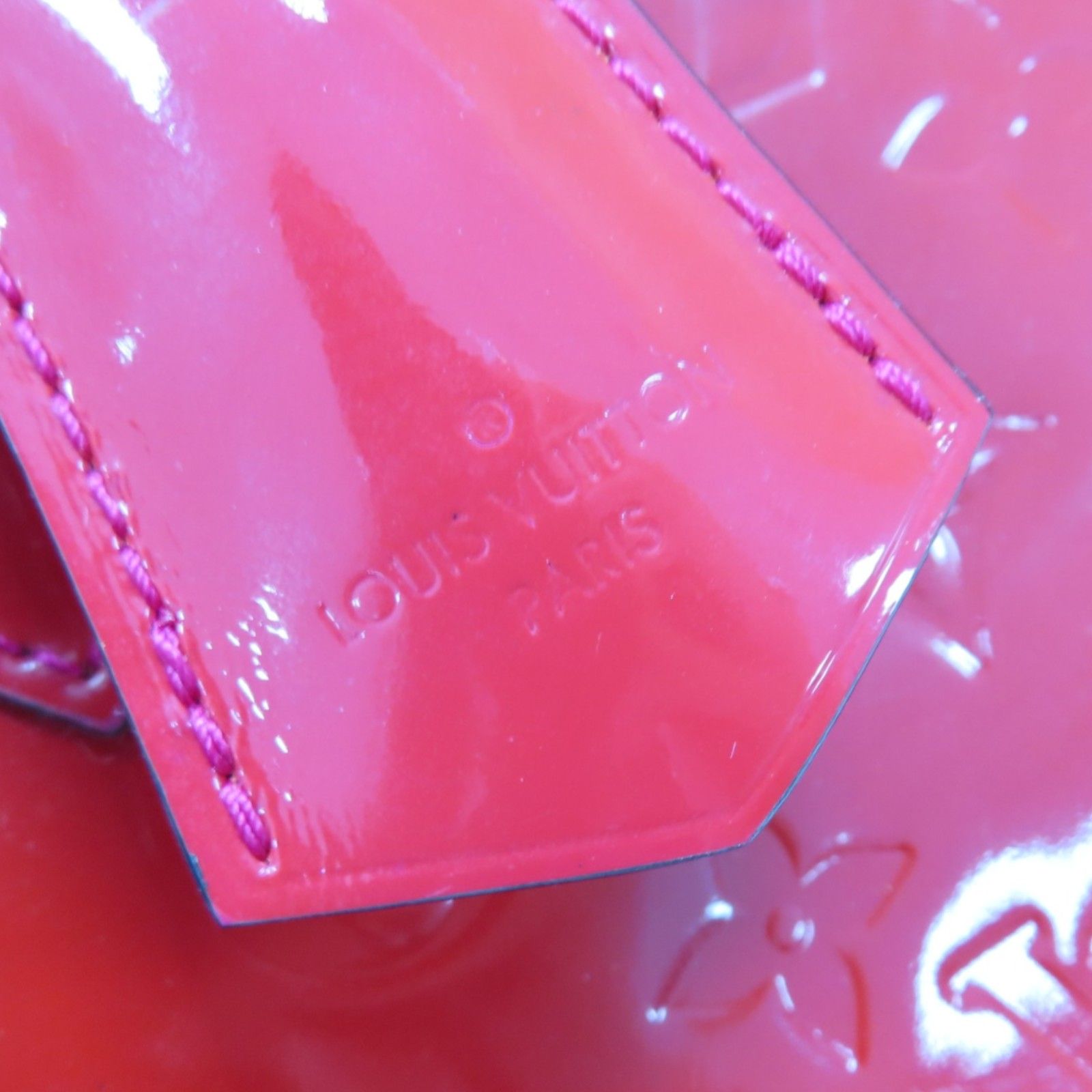 Alma Bb Shoulder Handbag Vernis Red M 91771 — view 9