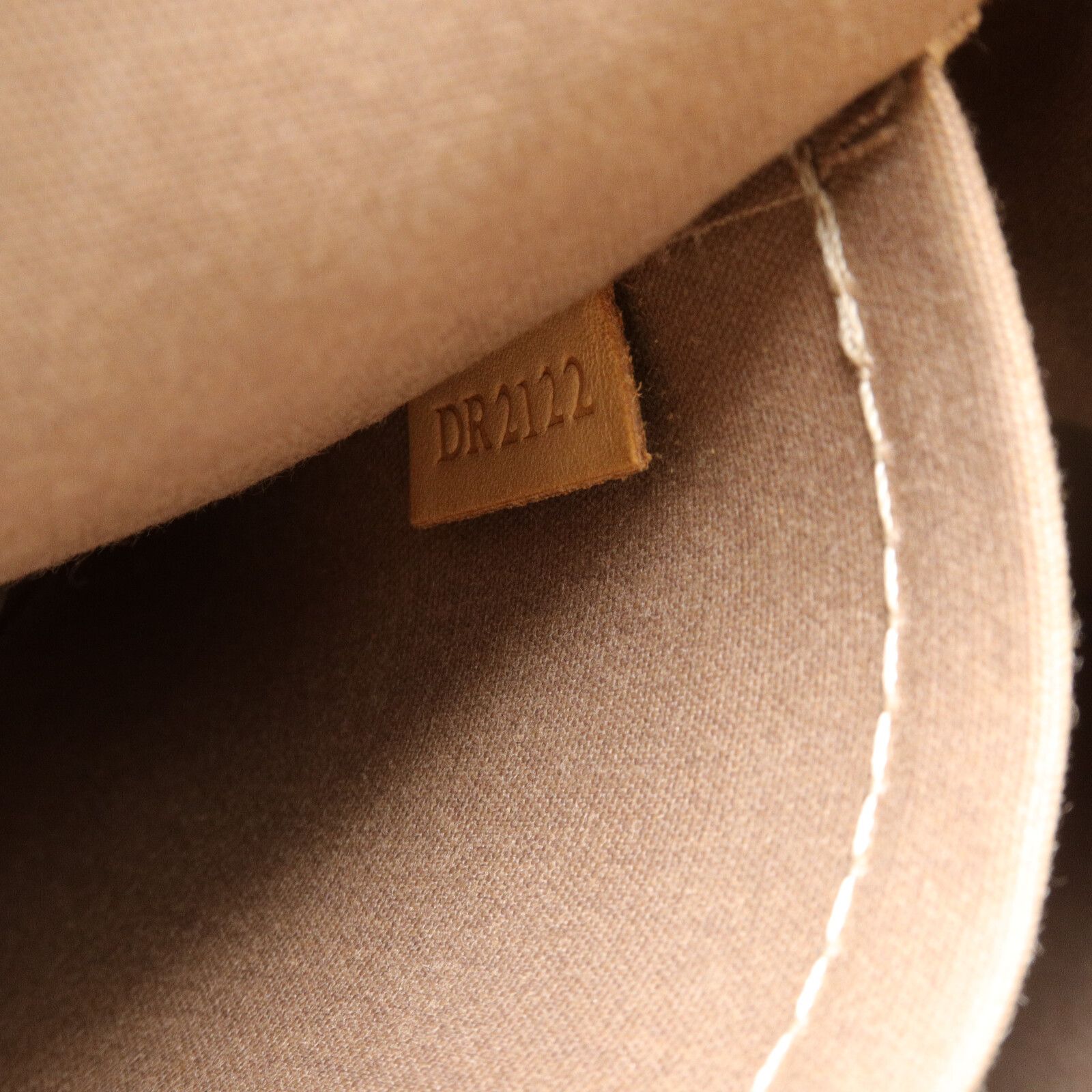Vernis Brea Mm Hand-ground Shoulder And Back Bag Beige 2way Shoulder Bag M 90180 — view 8