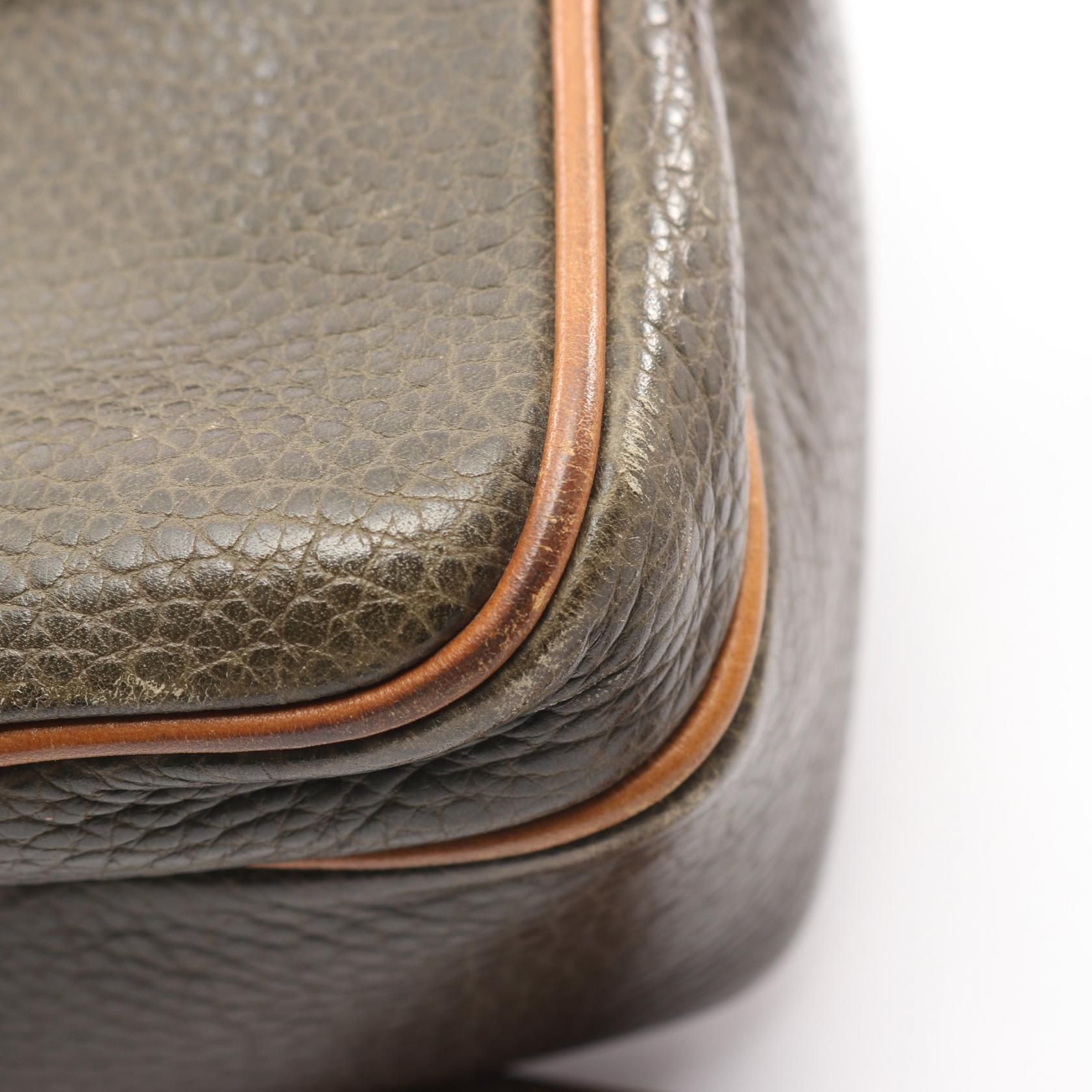 Gancini Shoulder Bag Khaki Brown Leather — view 8