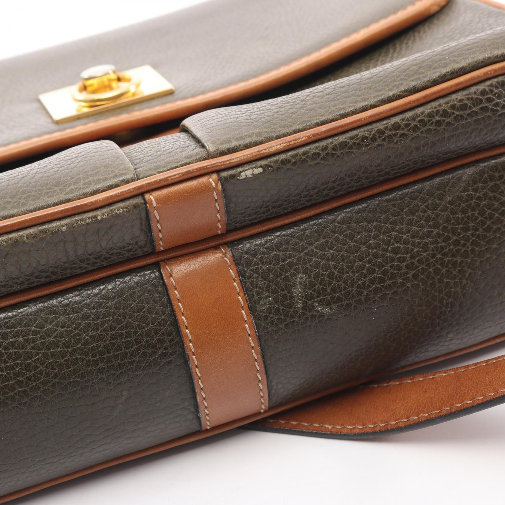 Gancini Shoulder Bag Khaki Brown Leather — view 9
