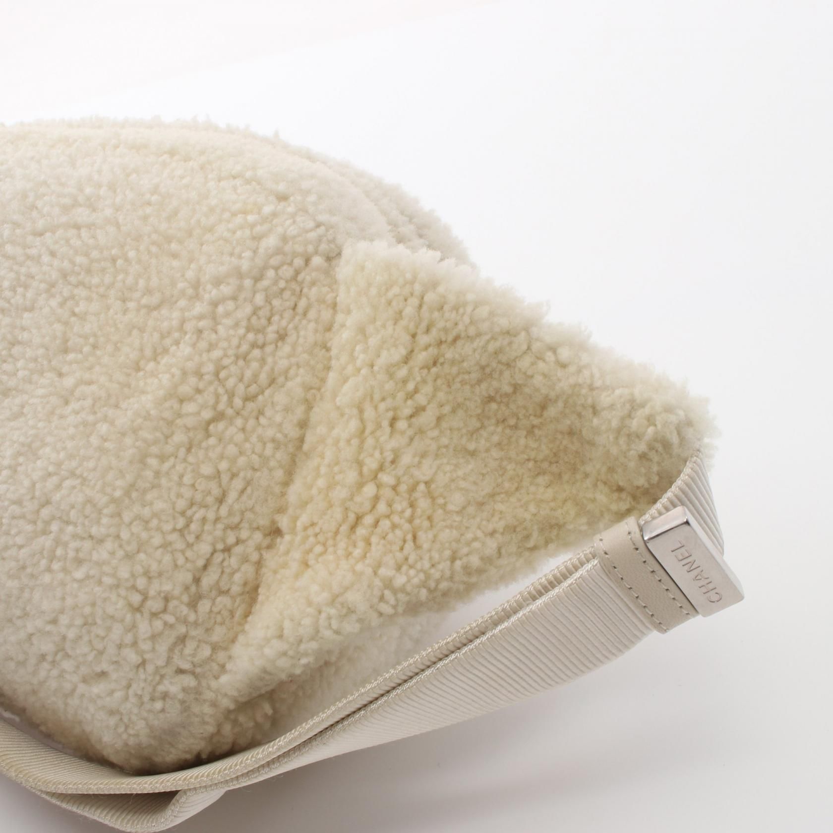 28 Series Sheepskin Belt Bag — view 8