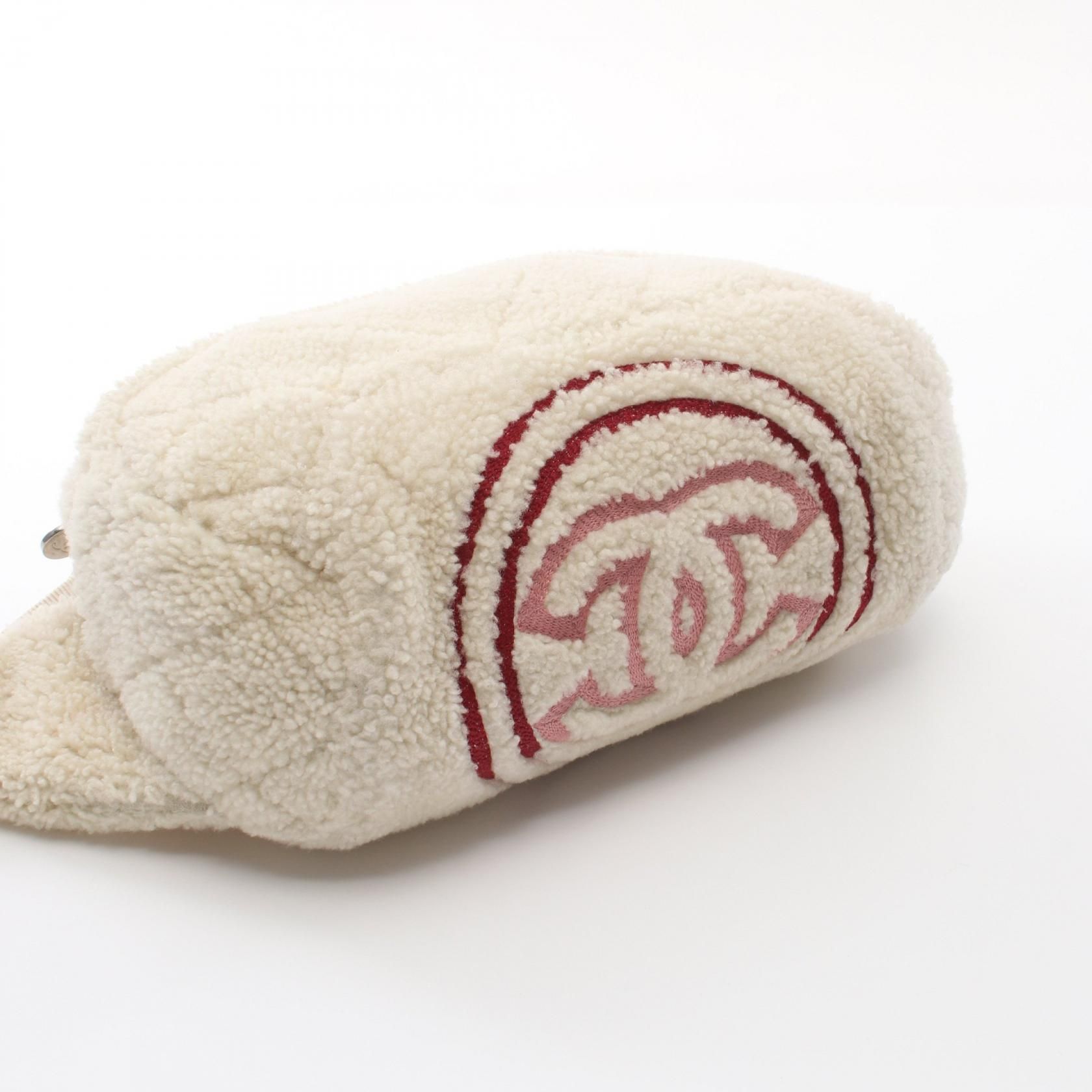 28 Series Sheepskin Belt Bag — view 9