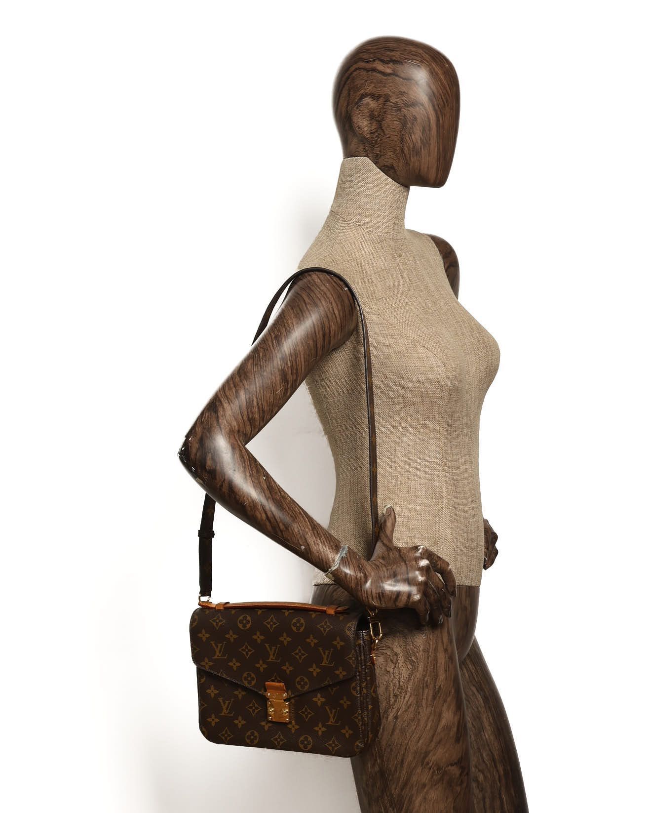 Pochette Metis, Monogram — view 11