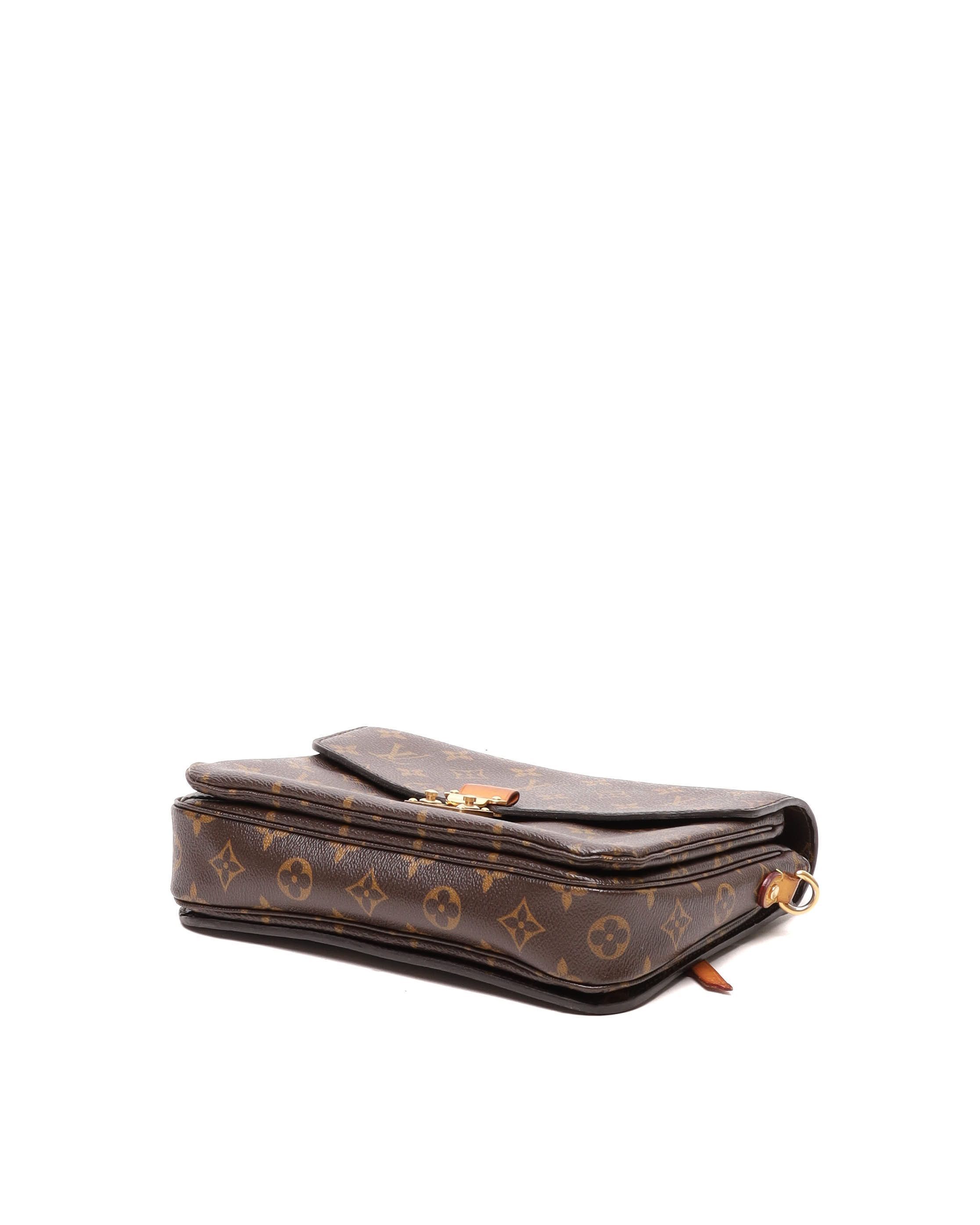 Pochette Metis, Monogram — view 4