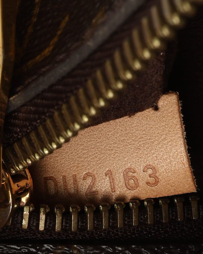 Pochette Metis, Monogram — view 10