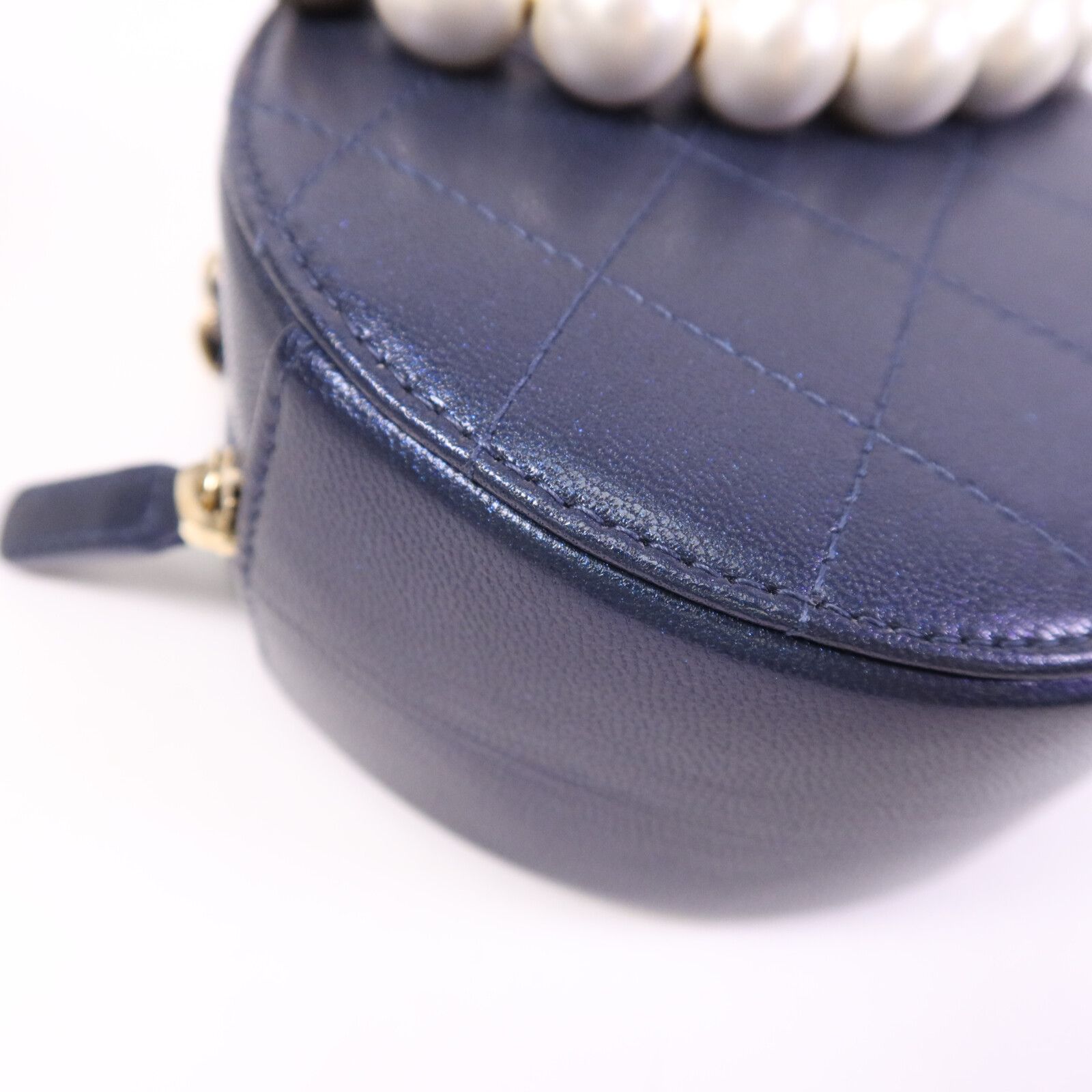 Blue Quilted Lambskin Chic Pearls Round Clutch w/Chain — view 12