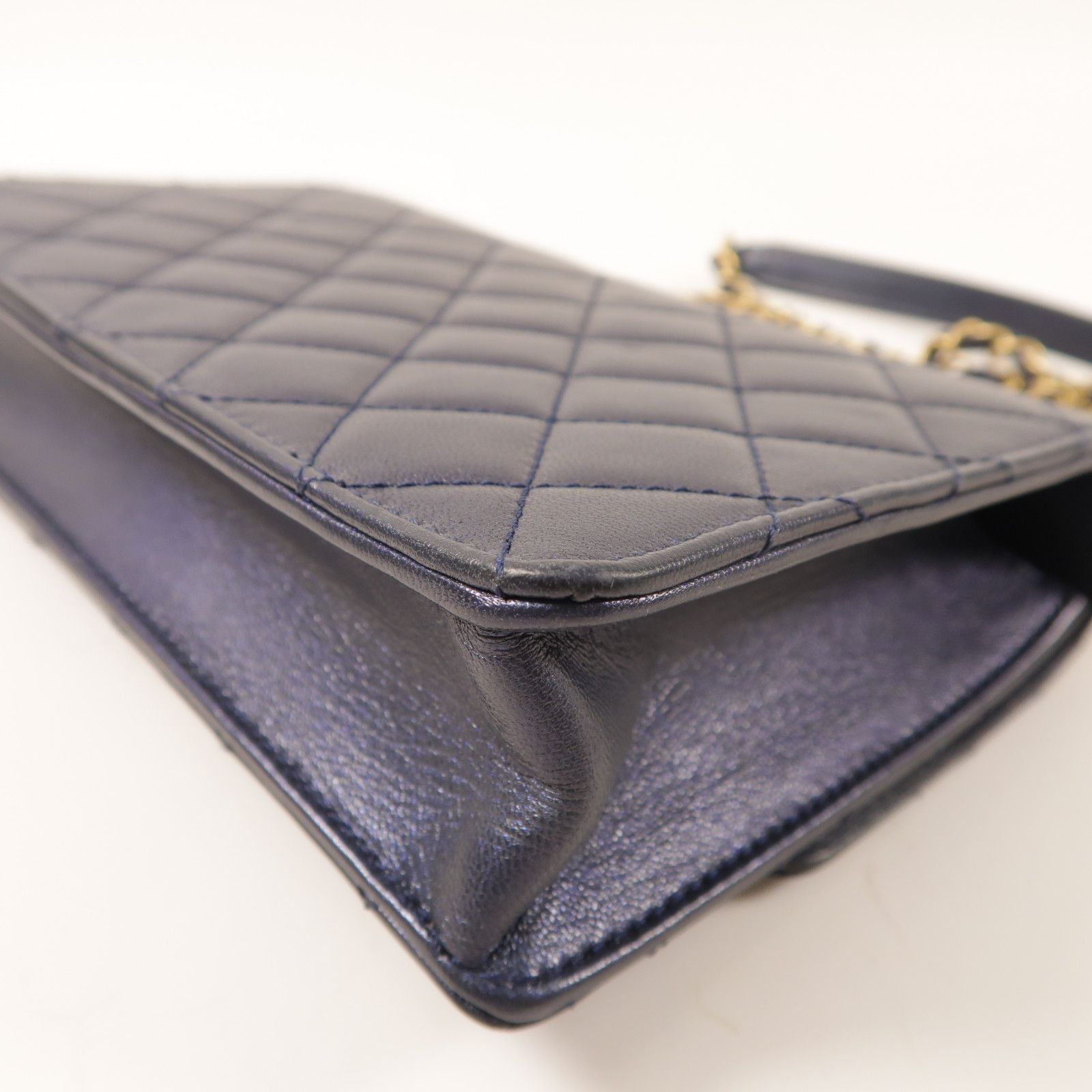 Chic Pearls Flap Bag — view 13