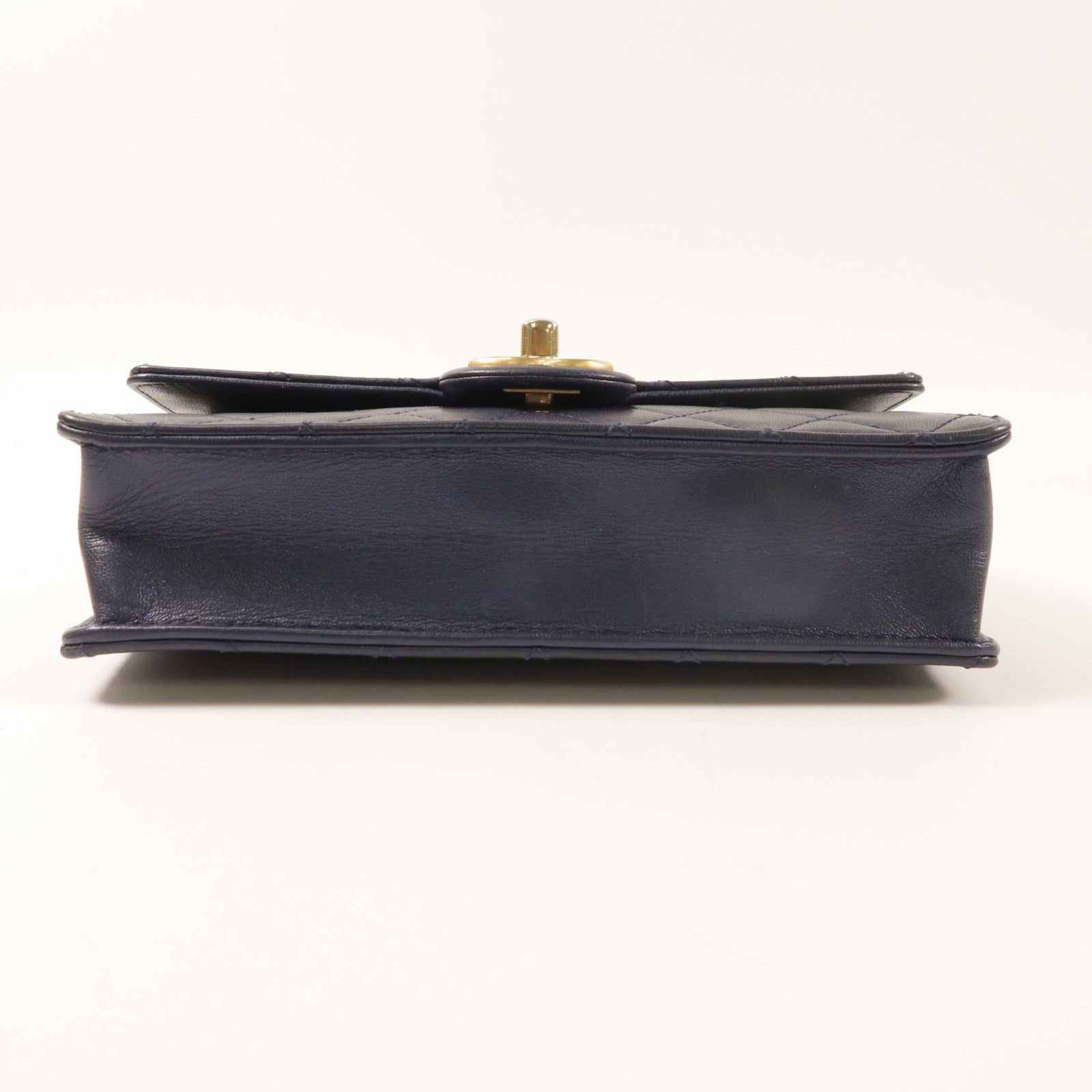 Chic Pearls Flap Bag — view 4