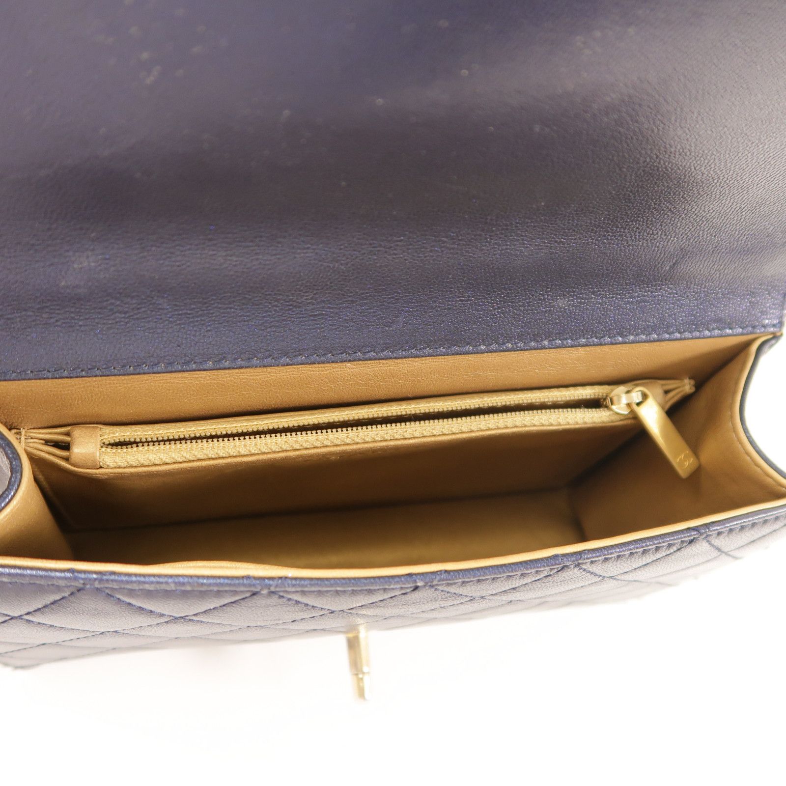Chic Pearls Flap Bag — view 5