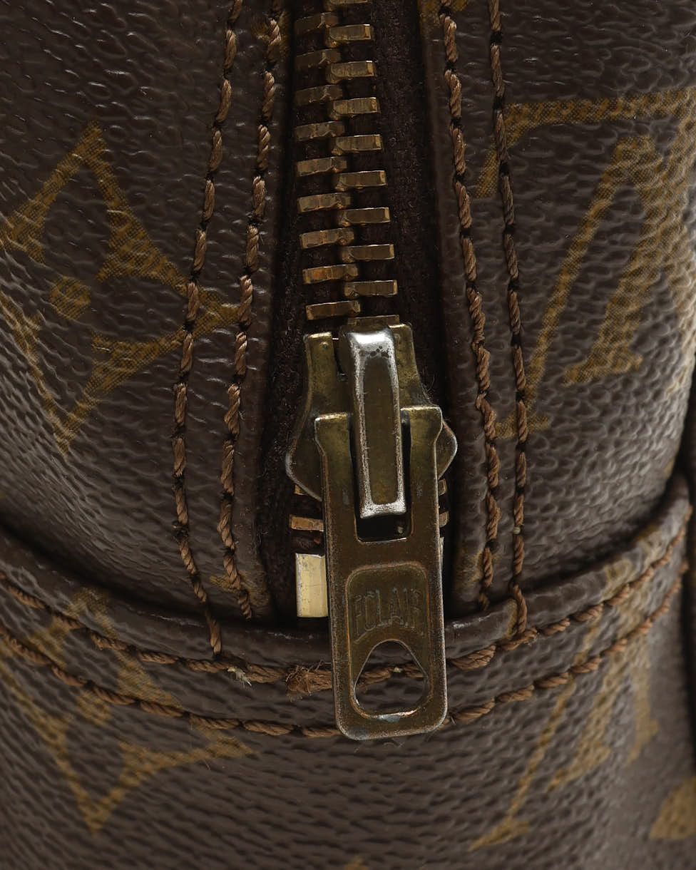 Trousse Toilette 28, Monogram — view 6