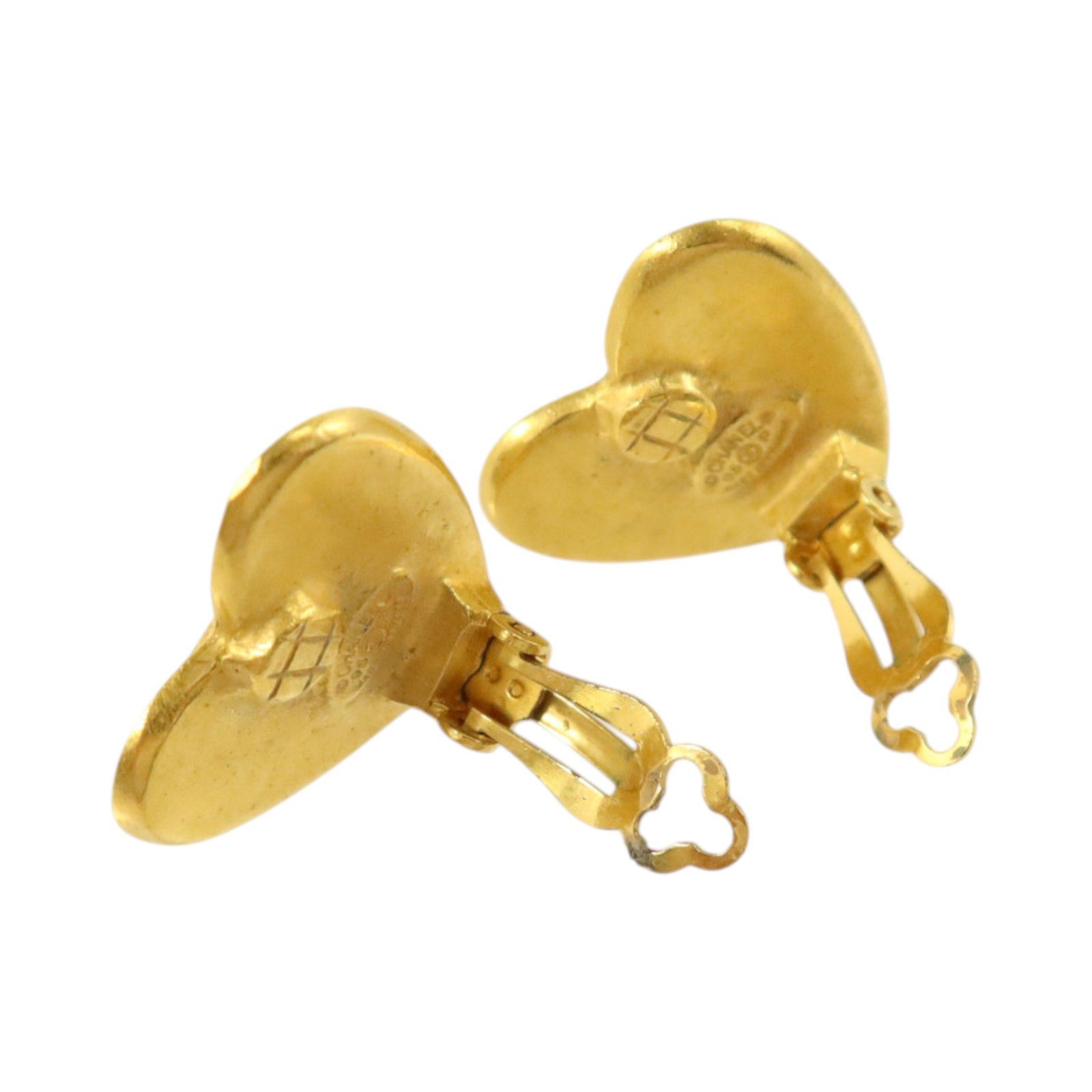 Vintage Heart Clip-On Earrings 95P — view 4