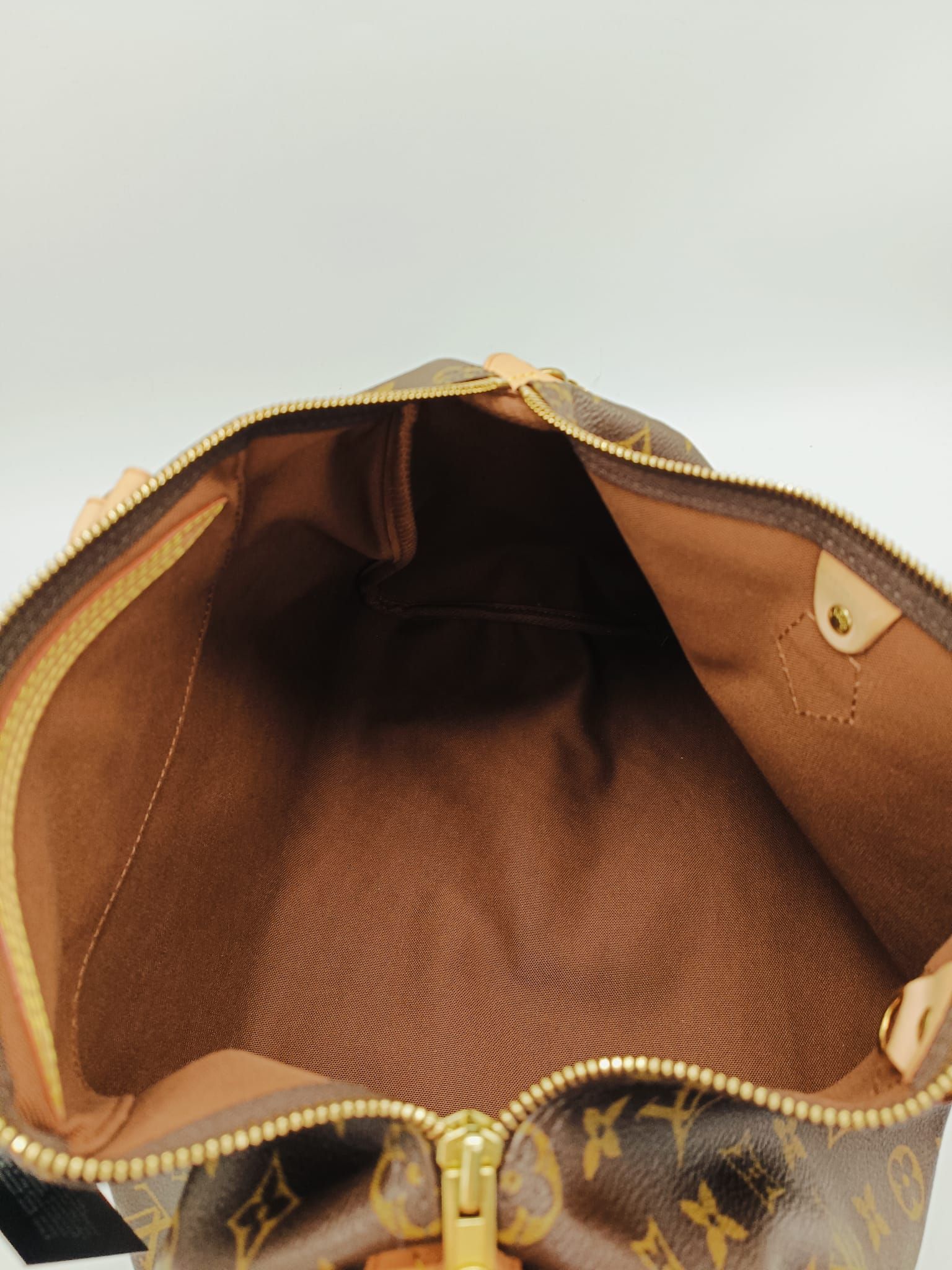 Speedy 30, Monogram — view 3