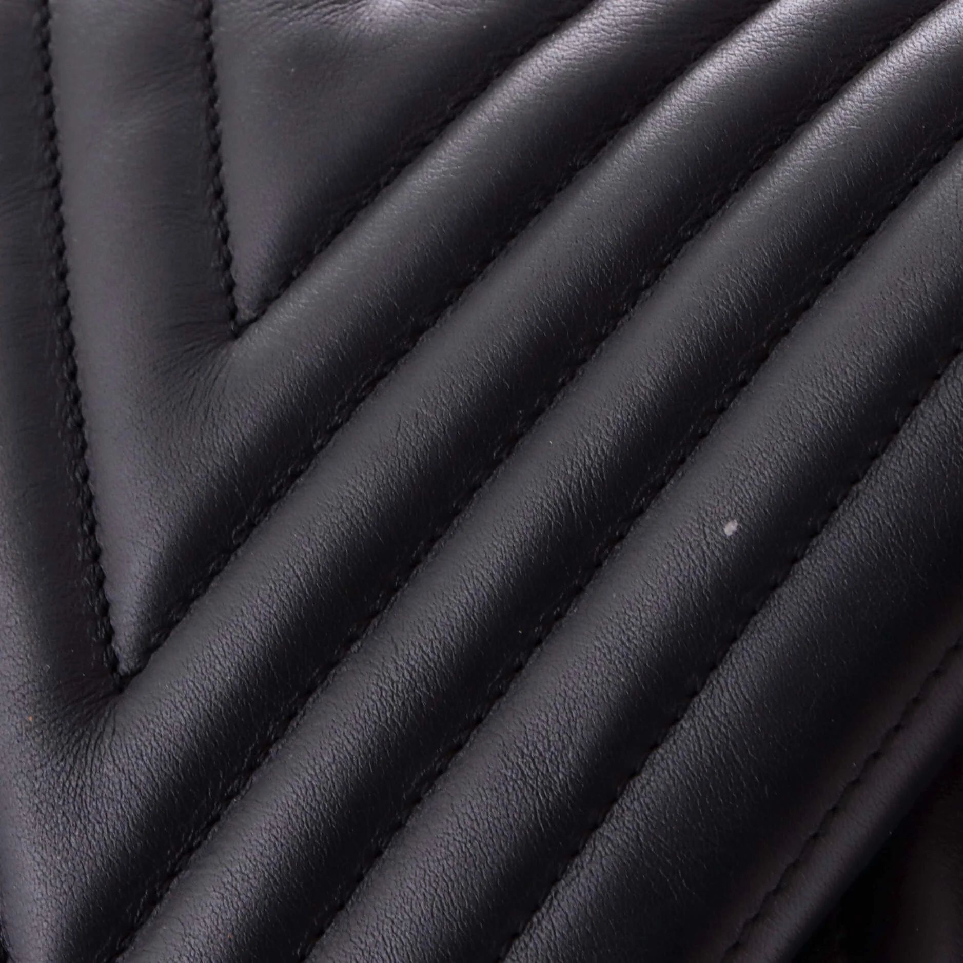 New Wave Bumbag, Calf Leather Quilted — view 7