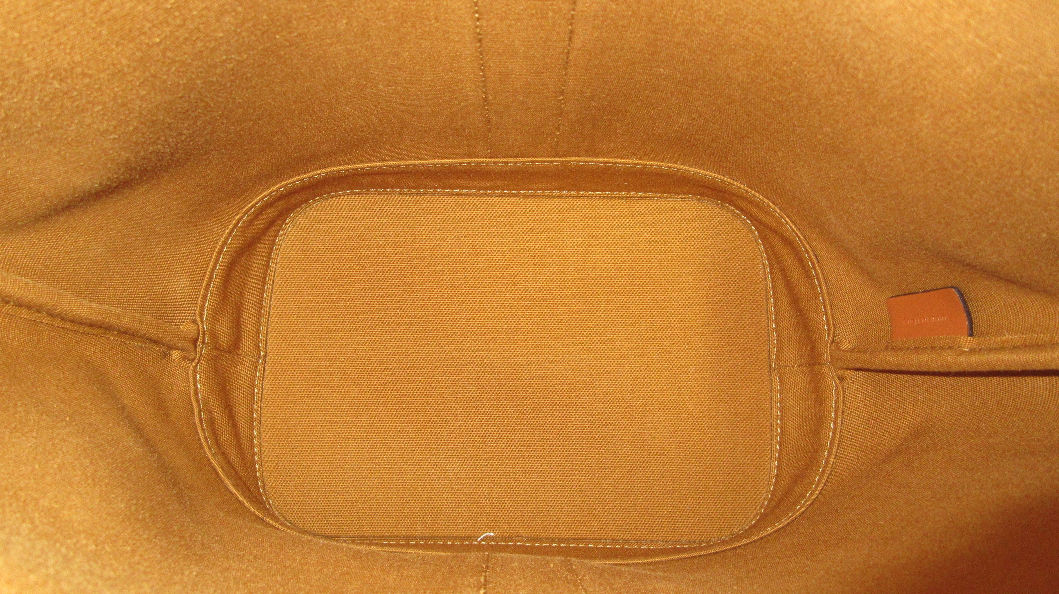 Triomphe Small Bucket Bag — view 9