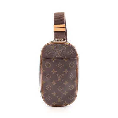 Pochette Gange, Monogram