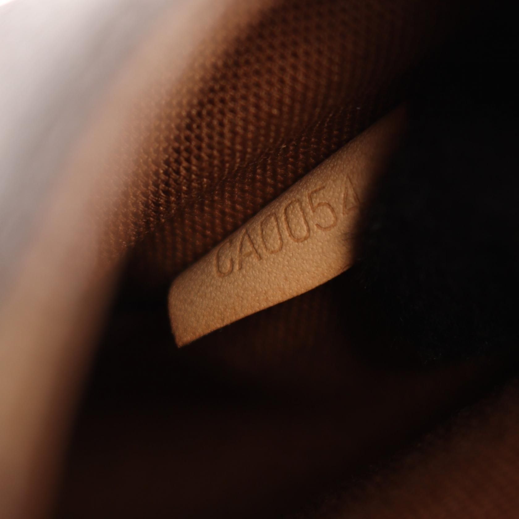Pochette Gange, Monogram — view 5