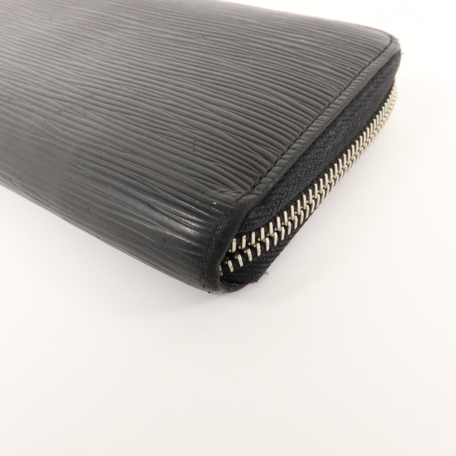 Epi Zippy Long Round Wallet Black Around Long Wallet M 60072 — view 11