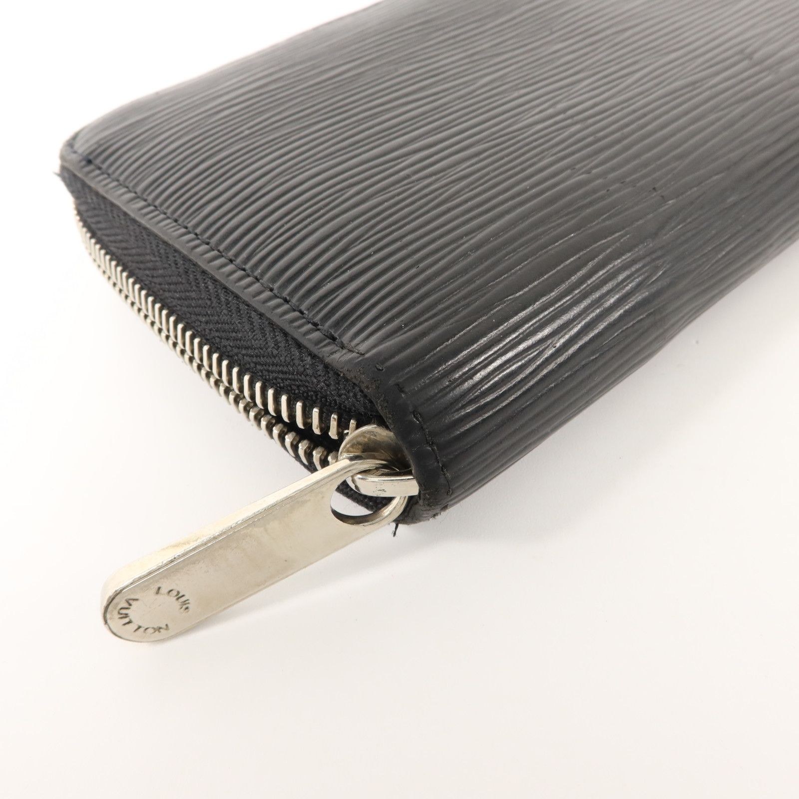 Epi Zippy Long Round Wallet Black Around Long Wallet M 60072 — view 12