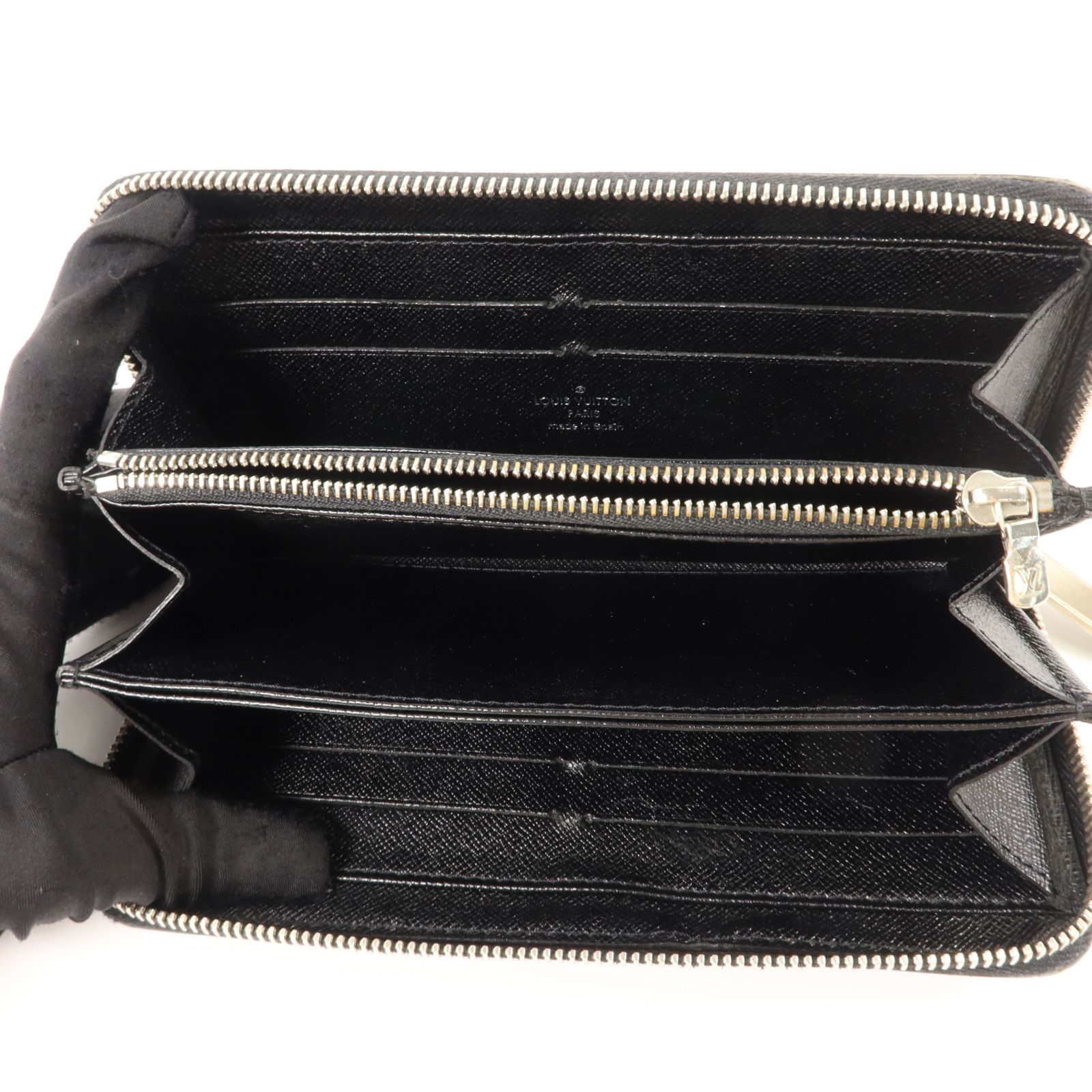 Epi Zippy Long Round Wallet Black Around Long Wallet M 60072 — view 5