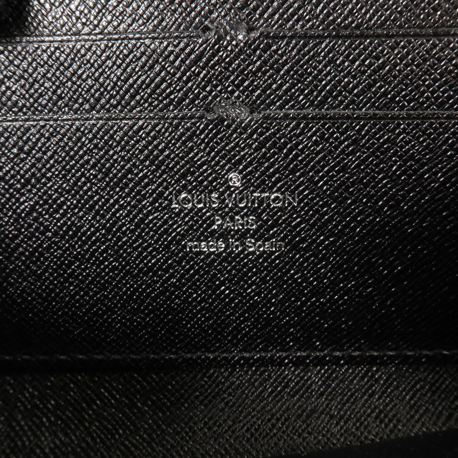 Epi Zippy Long Round Wallet Black Around Long Wallet M 60072 — view 6